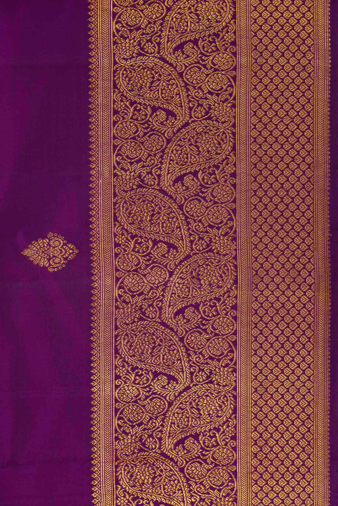 Border image of Purple Dual Tone Kanchipuram Silk Saree with Zari Butta on the body and Zari Border