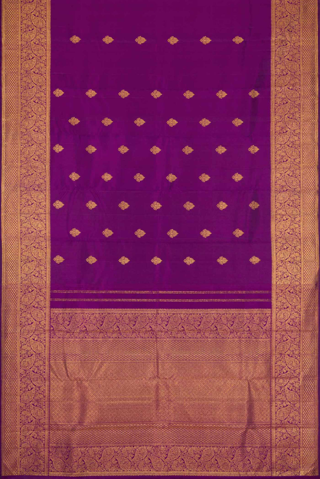 Flat view of Purple Dual Tone Kanchipuram Silk Saree with Zari Butta on the body and Zari Border