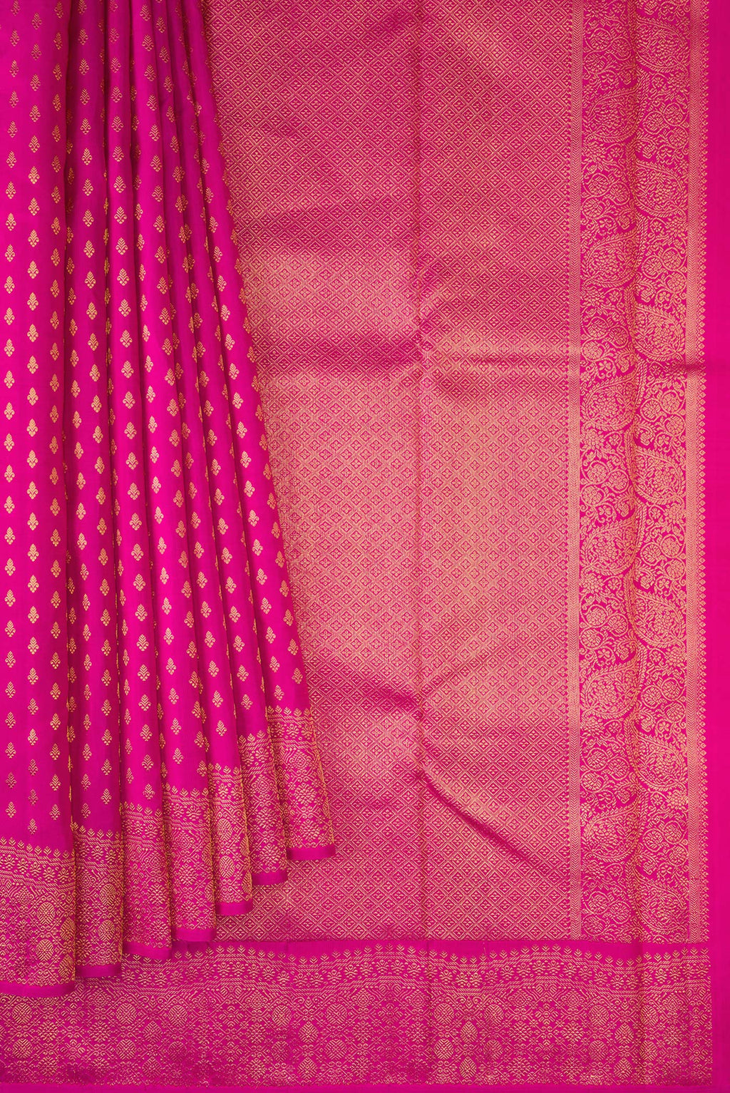 Pleats and pallu of Pure Silk Pure Zari Pink Dual Tone Kanjivaram Saree with Zari Butta on the body and Zari Border. 