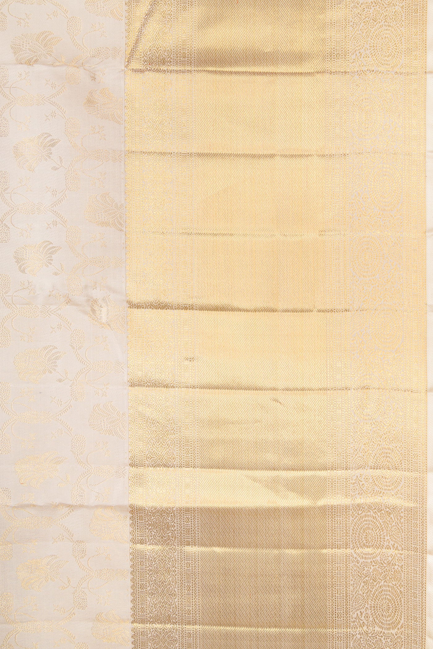 Border image of Off White Dual Tone Kanchipuram Silk Saree with Zari Brocade on the body and Zari Border. 