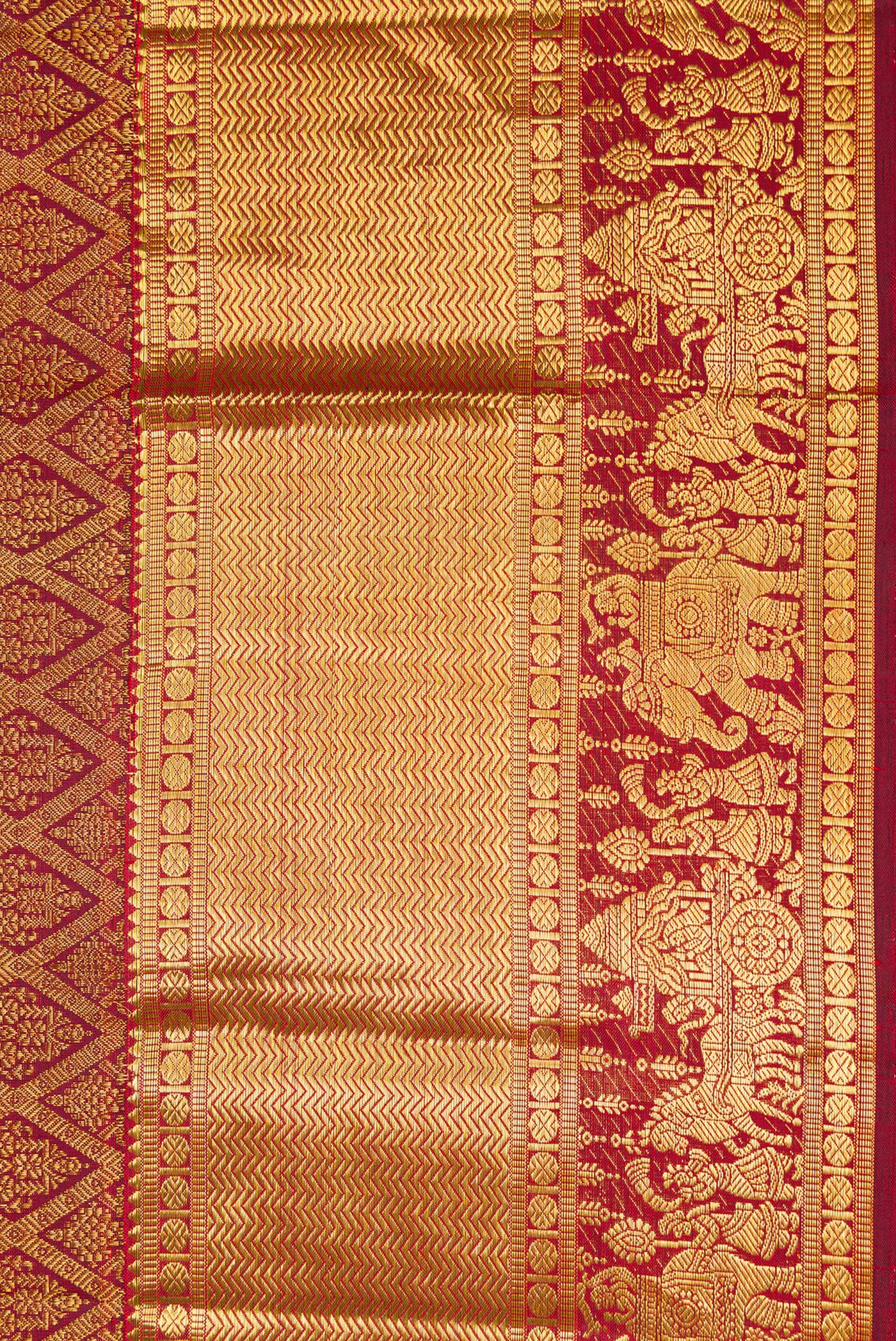 Border image of Maroon Dual Tone Kanchipuram Silk Saree with Zari Brocade on the body and Zari Border. 
