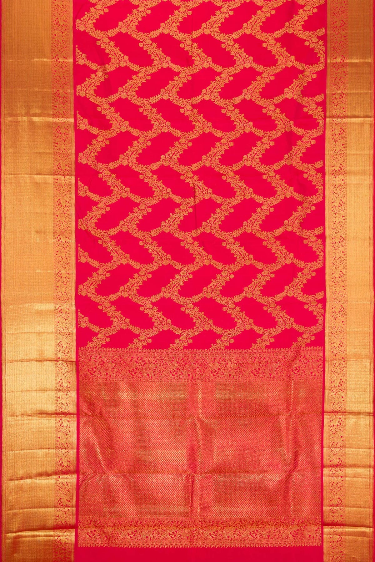 Flat view of Dark Pink Dual Tone Kanjivaram Silk Saree with Zari Butta on the body and Zari Border. 