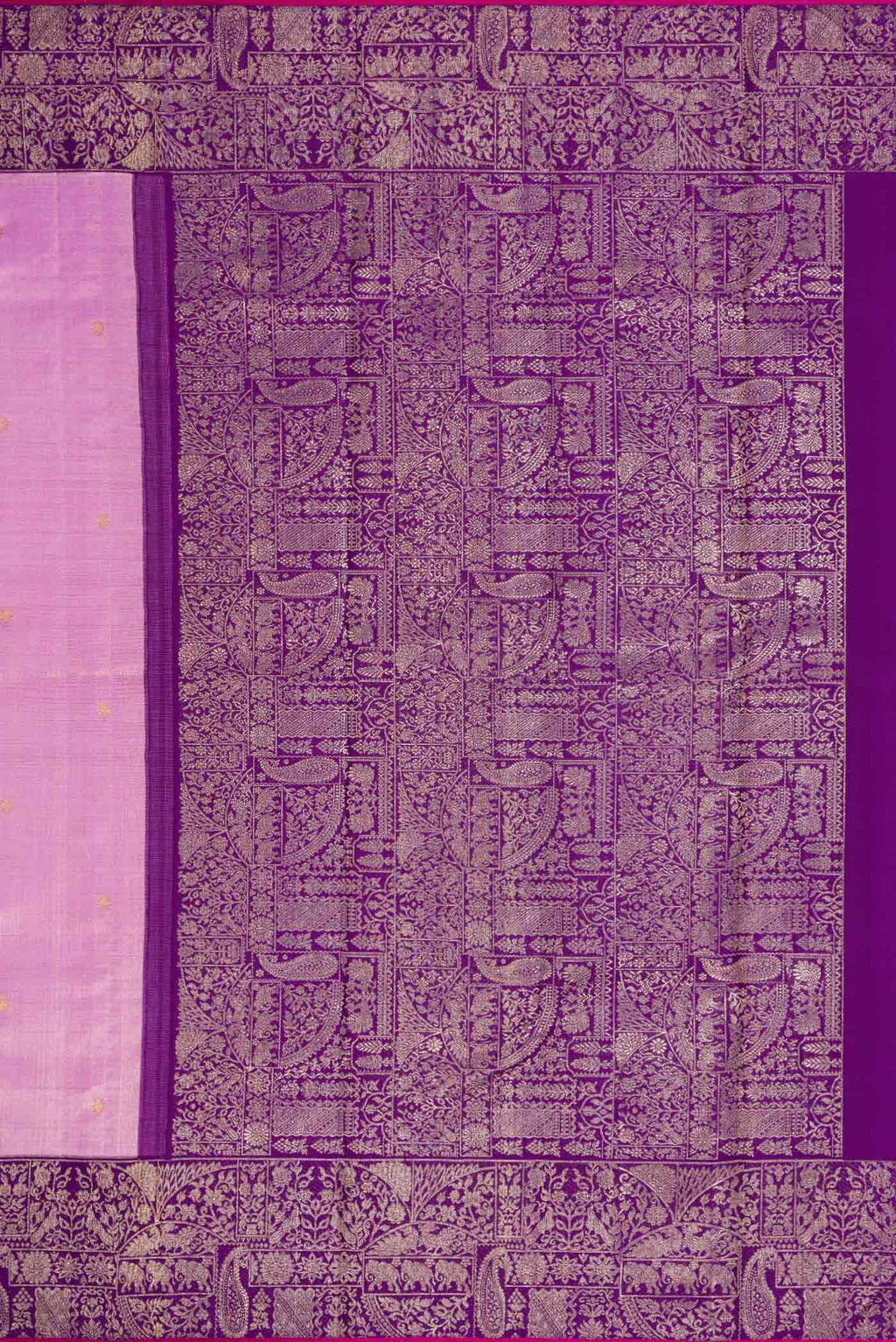 Close up image of the pallu of Lavender Dual Tone Kanjivaram Tissue Silk Saree with Zari Brocade on the body and Zari Border. 