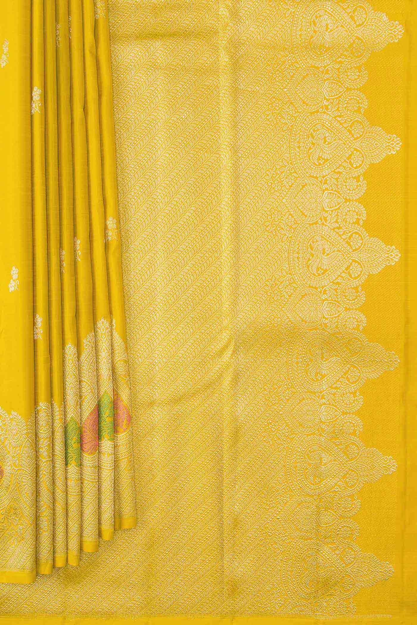 Pleats and pallu of Pure Silk Pure Zari Yellow Dual Tone Kanchipuram Saree with Zari Butta on the body and Fancy Border. 