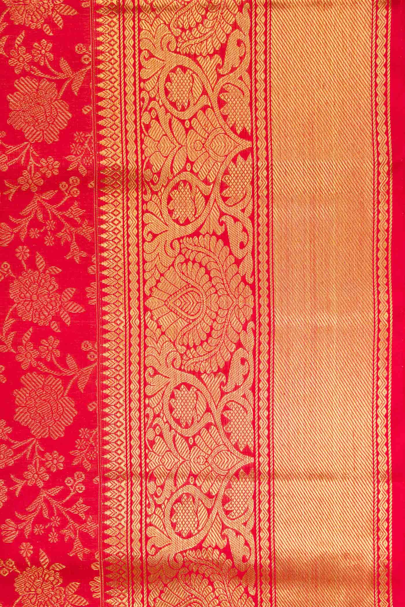 Border image of Pure Silk Pure Zari Maroon Dual Tone Kanjivaram Saree with Zari Brocade on the body and Zari Border. 