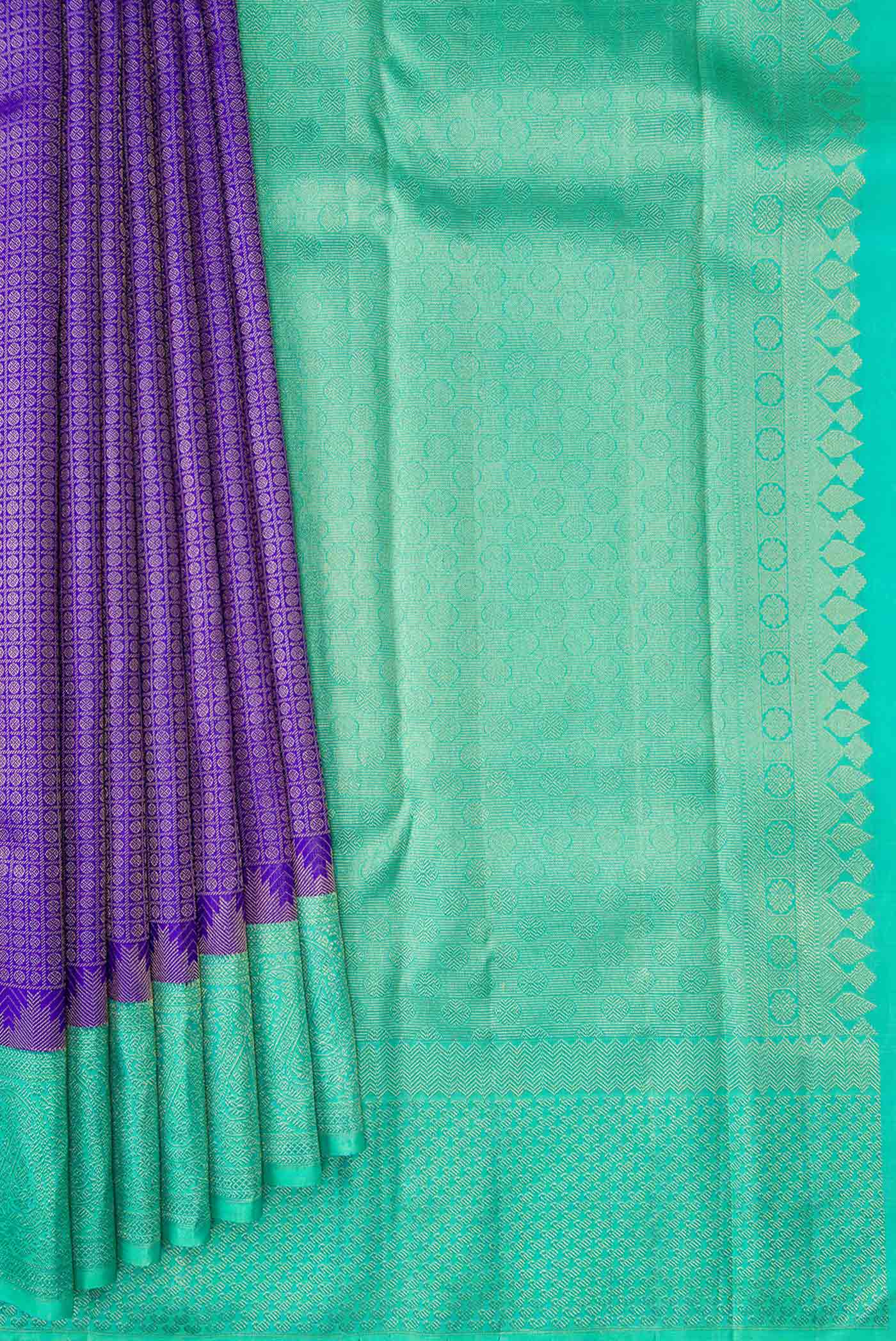 Pleats and pallu of Pure Silk Pure Zari Royal Blue Dual Tone Kanchipuram Saree with Zari Brocade on the body and Zari Border