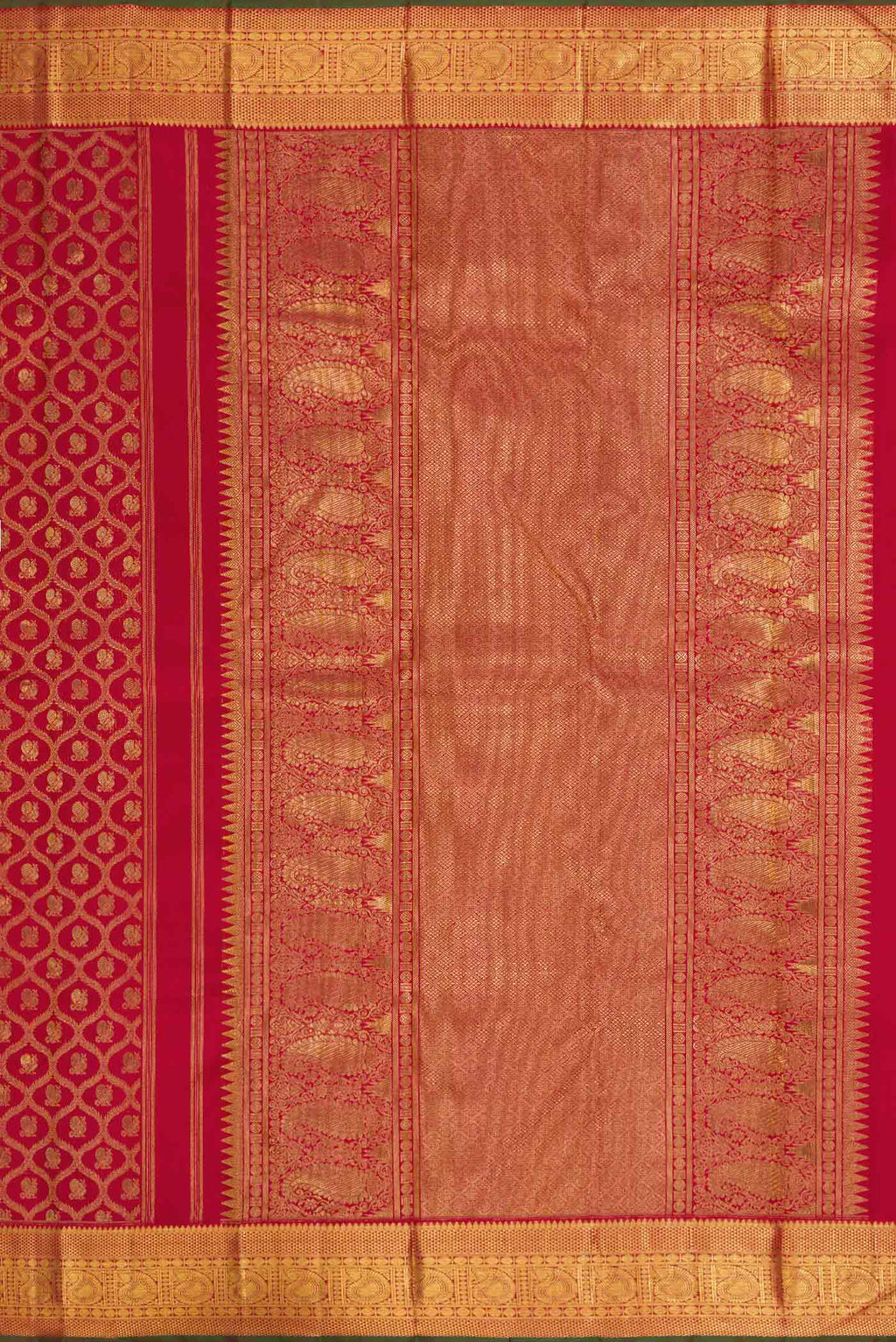 Close up image of the pallu of Pure Silk Pure Zari Red Dual Tone Kanchipuram Saree with Zari Brocade on the body and Zari Border