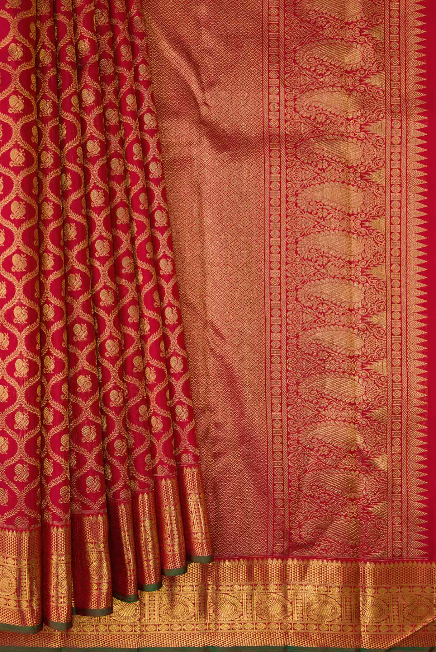 Pleats and pallu of Pure Silk Pure Zari Red Dual Tone Kanchipuram Saree with Zari Brocade on the body and Zari Border