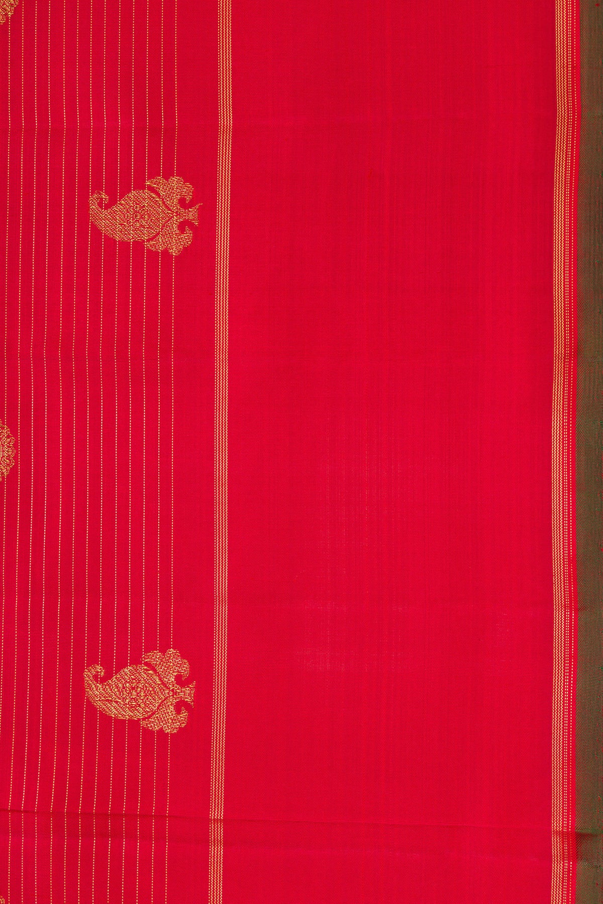 Border image of Pure Silk Pure Zari Red Dual Tone Kanchipuram Saree with Zari Butta on the body and Zari Border. 