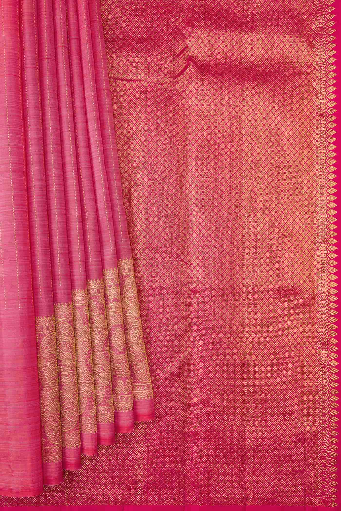 Pleats and pallu of Pink Dual Tone Kanjivaram Silk Saree with Checked design on the body and Fancy Border. 