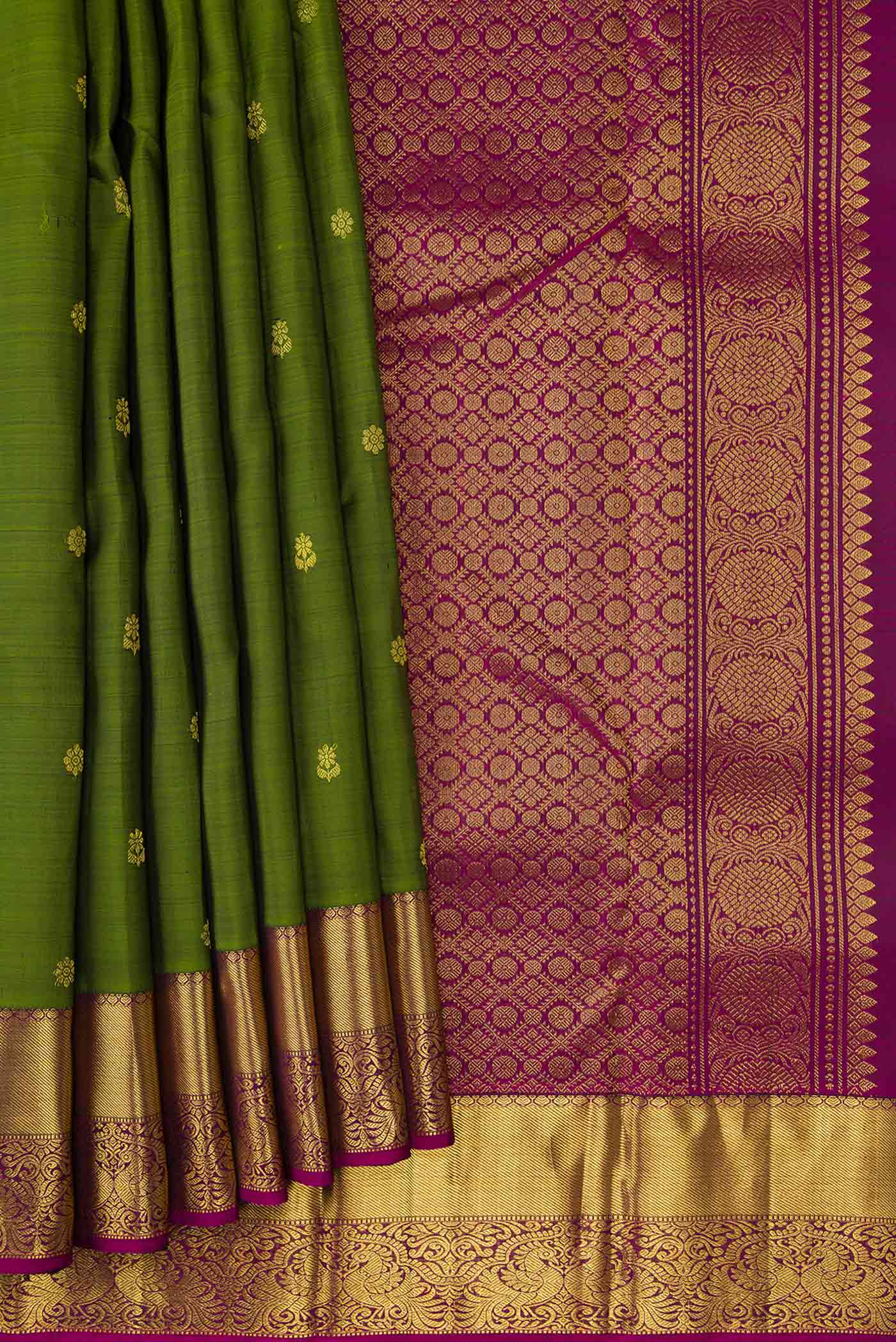 Pleats and pallu of Mehandi Green Dual Tone Kanjivaram Silk Saree with Zari Butta on the body and Zari Border. 