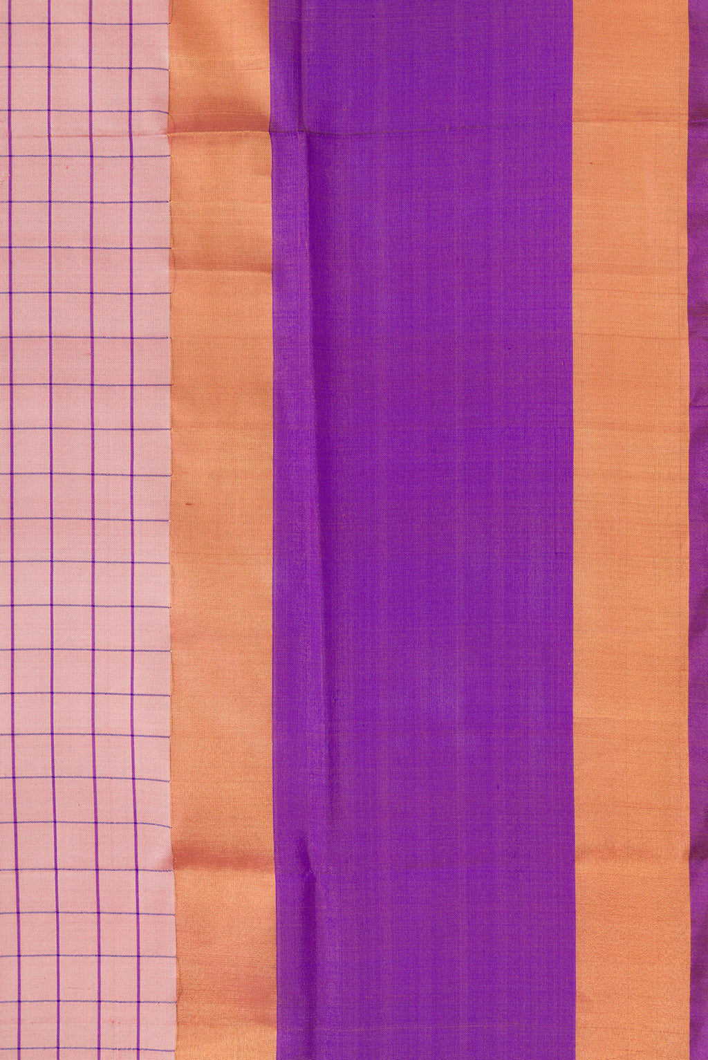 Border image of Rose Gold Dual Tone Uppada Silk Saree with Checked design on the body and Zari Border. 