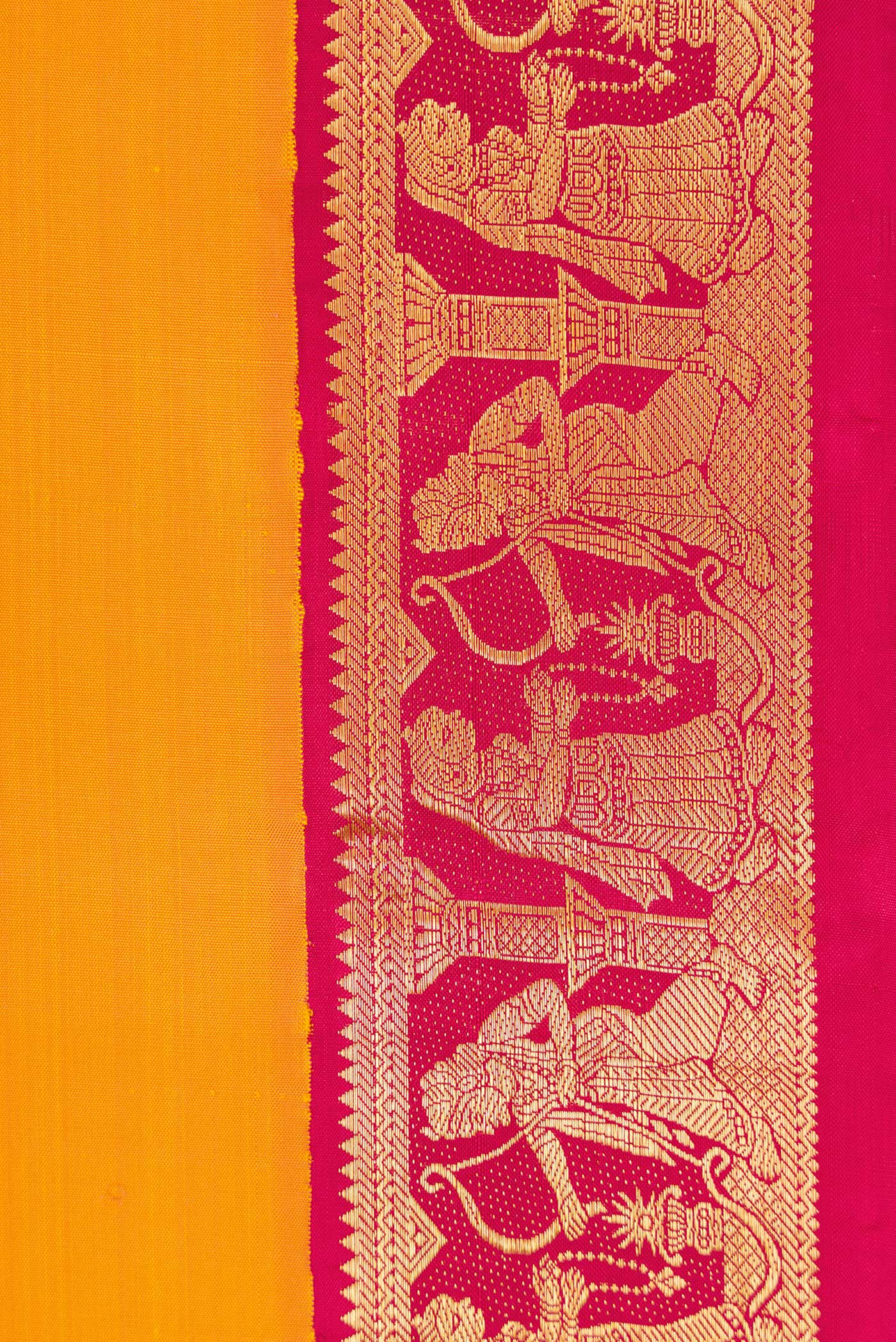 Border image of Pure Silk Pure Zari Orange Dual Tone Kanjivaram Saree with Zari Butta on the body and Zari Border. 