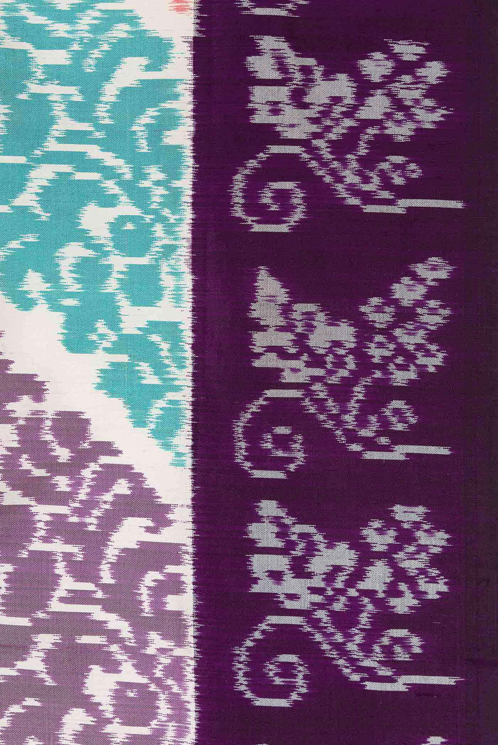 Border image of Off White Dual Tone Double Ikat Saree with Ikat Print on the body and Plain Border. 