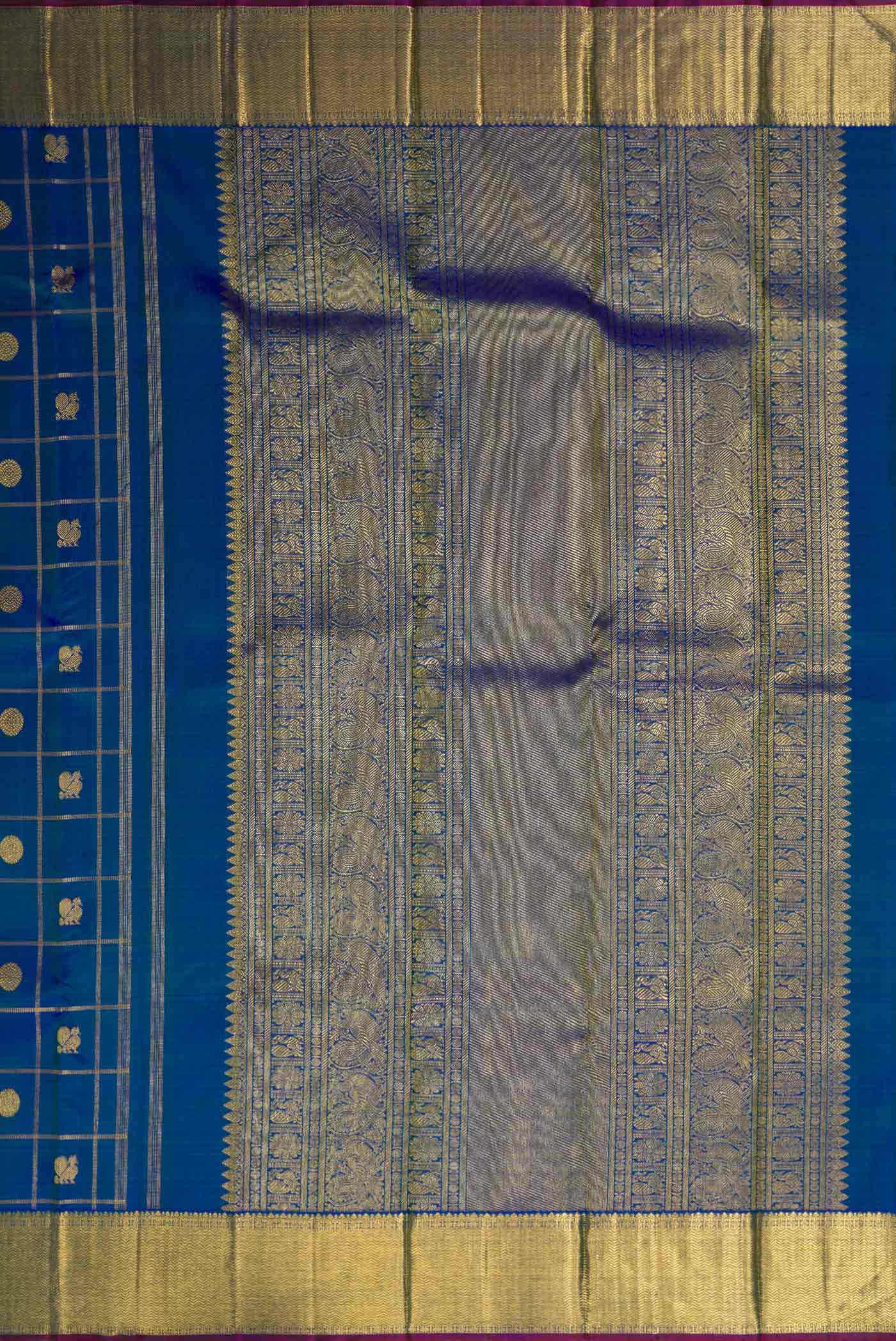 Close up image of the pallu of Pure Silk Pure Zari Peacock Blue Dual Tone Kanjivaram Saree with Checked design on the body and Zari Border. 