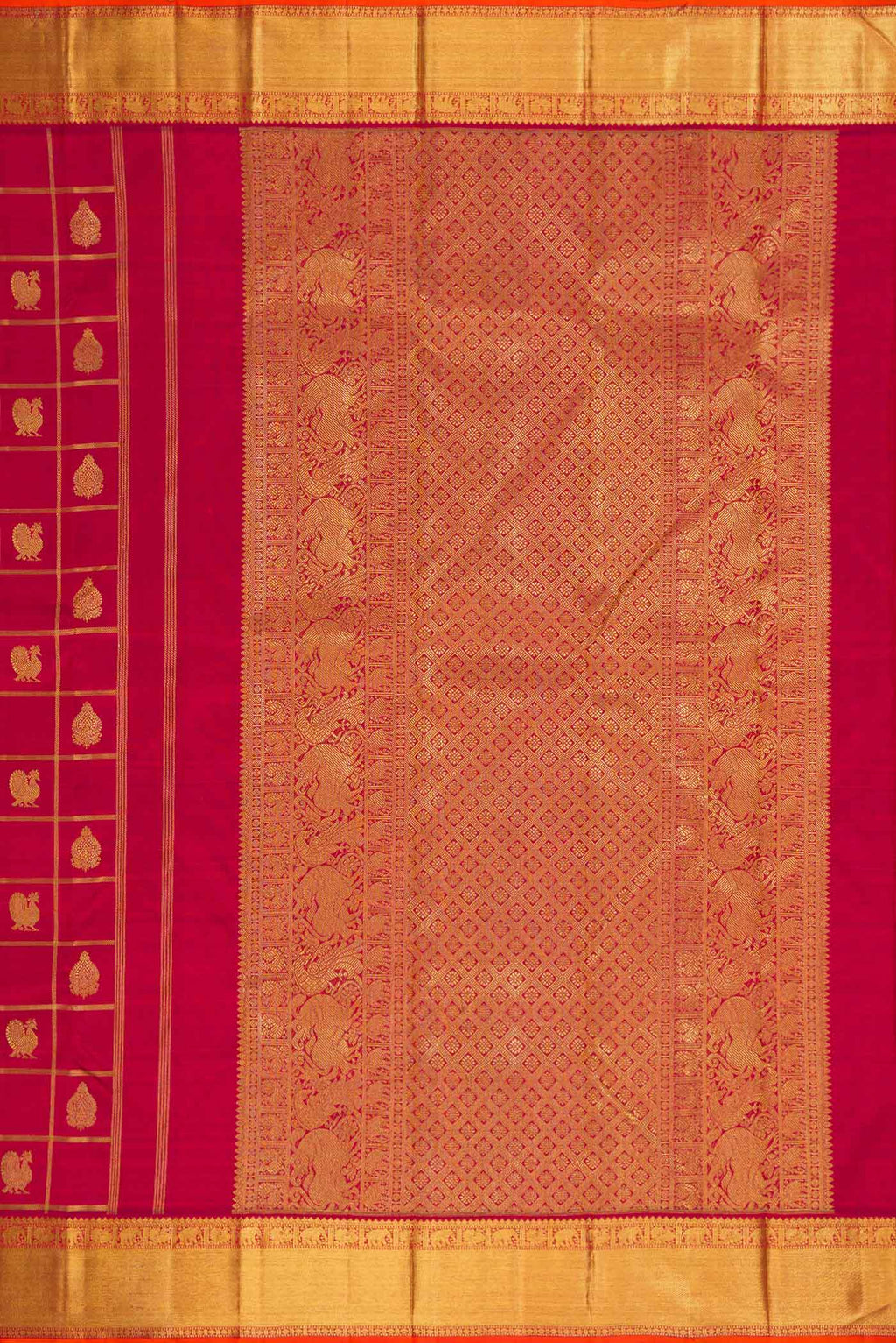 Close up image of the pallu of Pure Silk Pure Zari Maroon Dual Tone Kanjivaram Saree with Checked design on the body and Zari Border. 