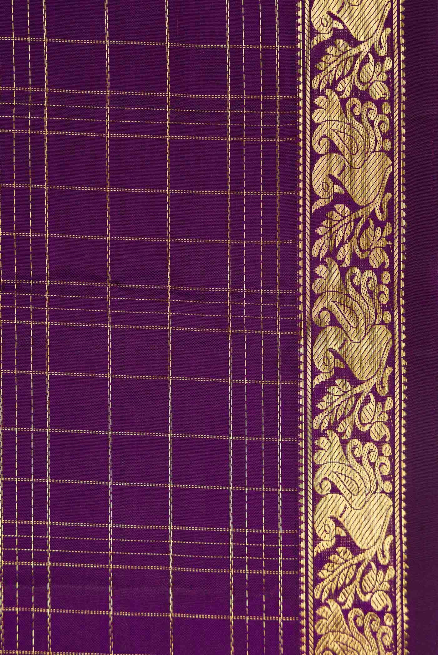 Border image of Pure Silk Pure Zari Violet Dual Tone Kanchipuram Saree with Checked design on the body and Zari Border. 