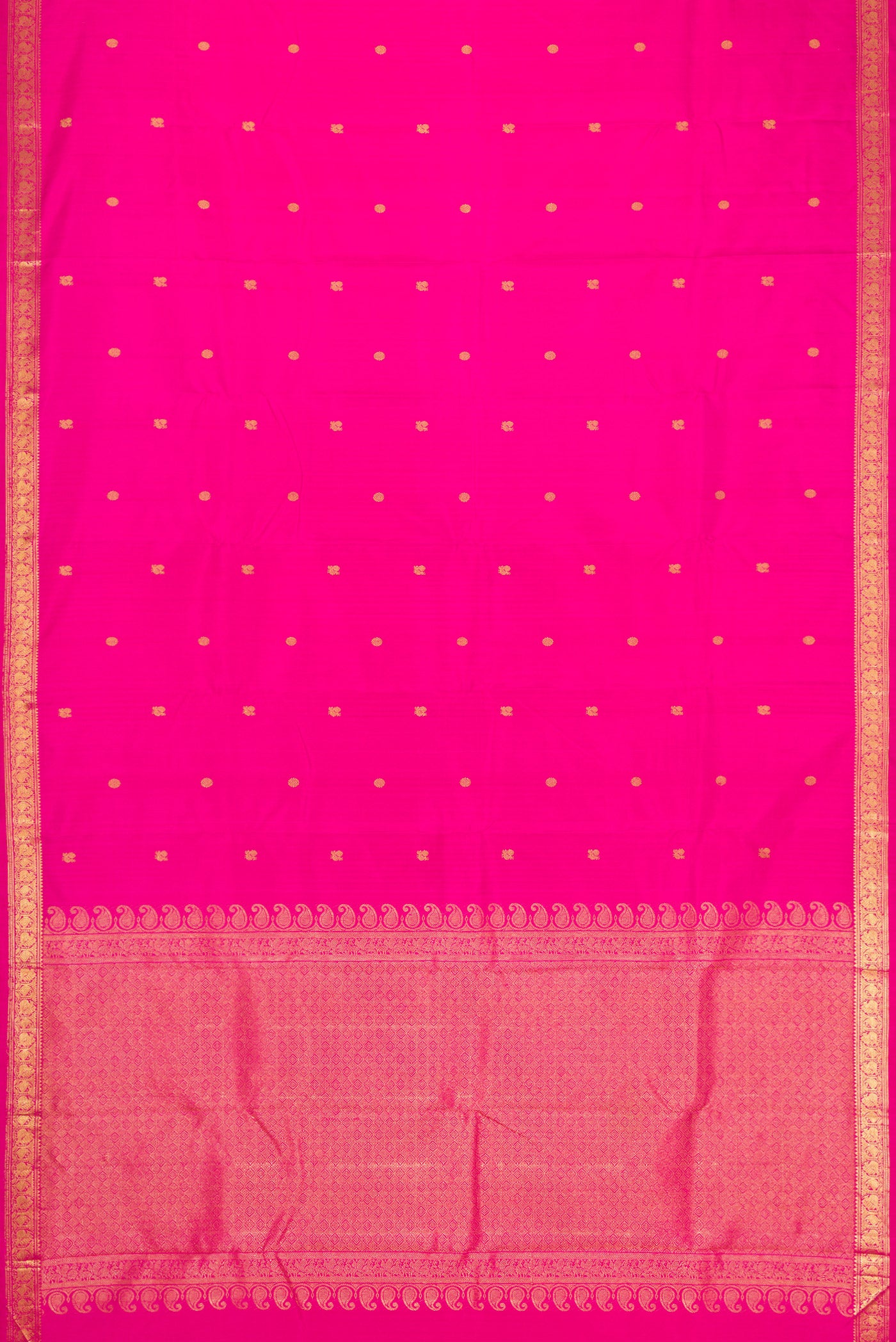 Flat view of Pink Dual Tone Kanchipuram Silk Saree with Zari Butta on the body and Zari Border. 