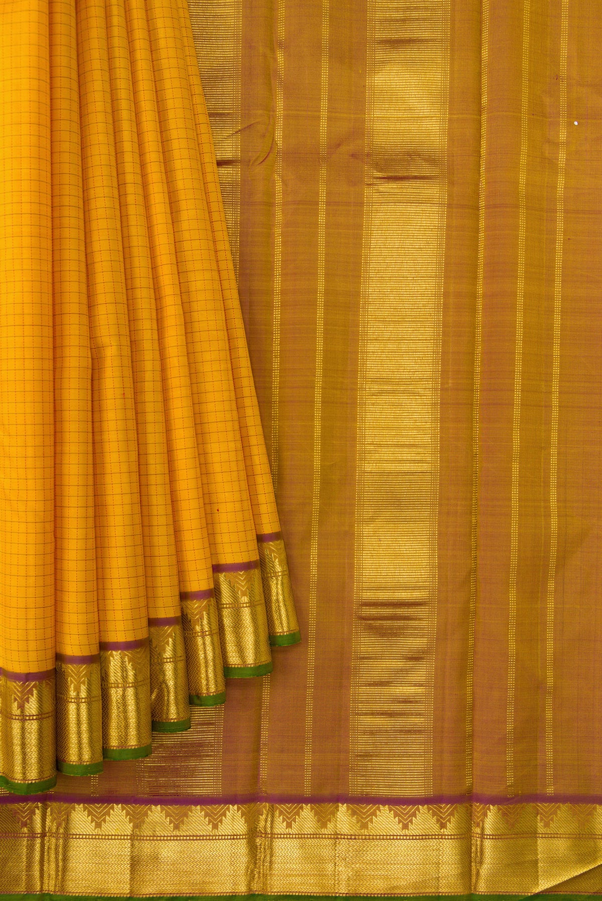 Pleats and pallu of Mustard Dual Tone Kanjivaram Silk Saree with Checked design on the body and Zari Border. 