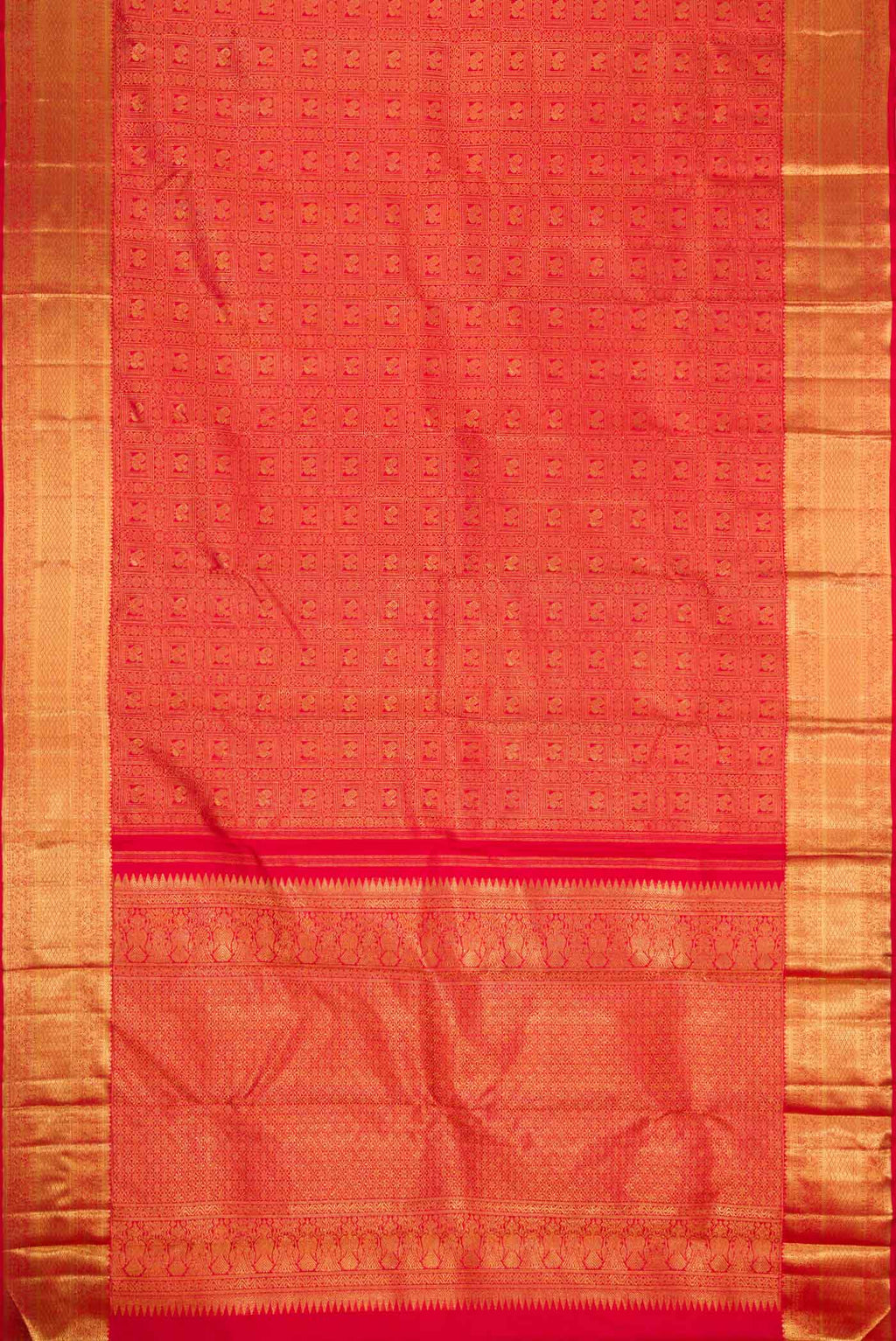 Flat view of Pure Silk Pure Zari Red Dual Tone Kanchipuram Saree with Zari Brocade on the body and Zari Border