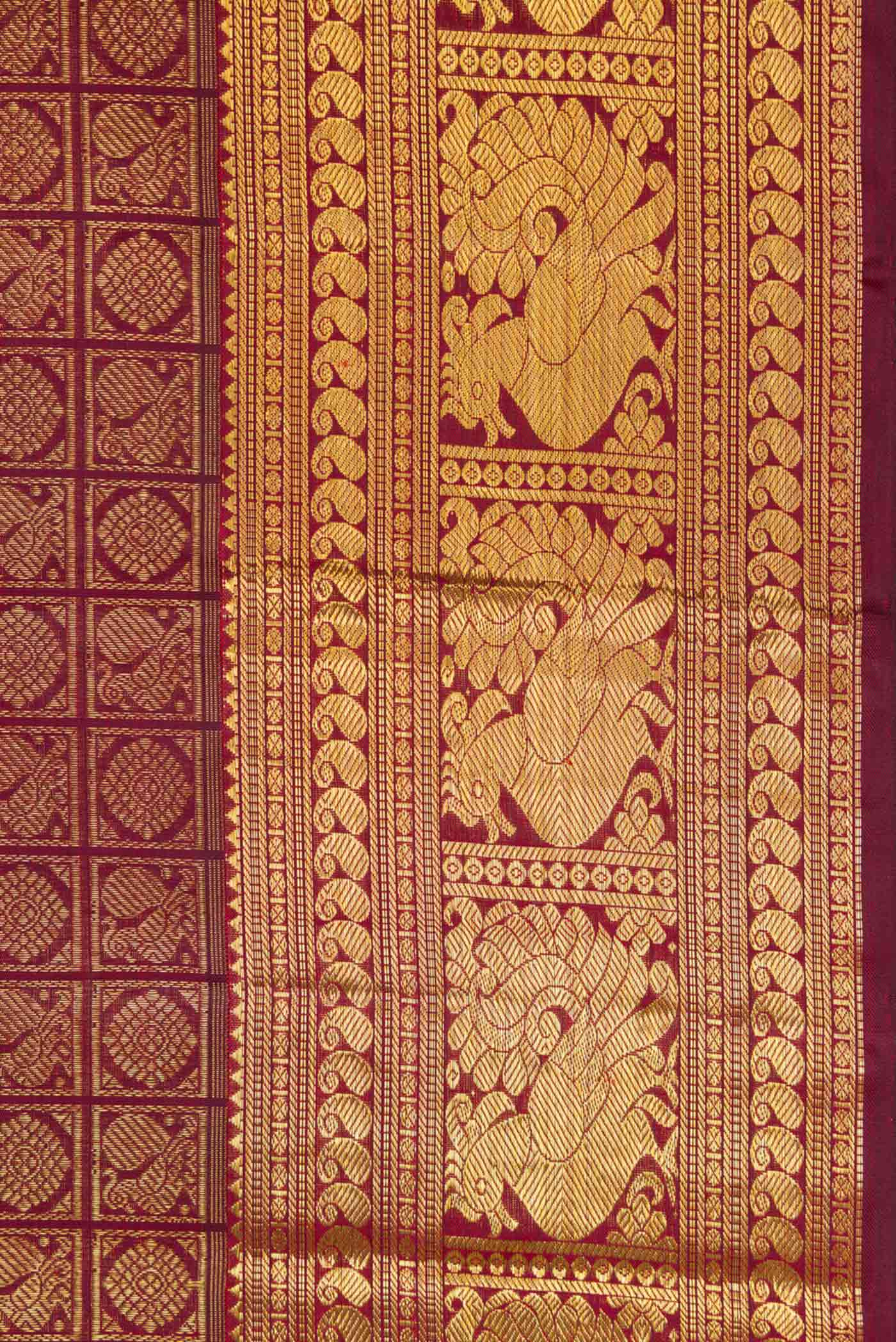 Border image of Pure Silk Pure Zari Maroon Dual Tone Kanchipuram Saree with Zari Brocade on the body and Zari Border