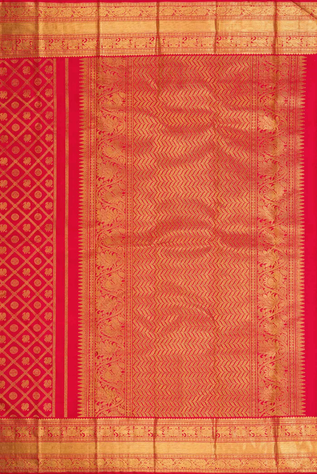 Close up image of the pallu of Pure Silk Pure Zari Red Dual Tone Kanchipuram Saree with Zari Brocade on the body and Zari Border