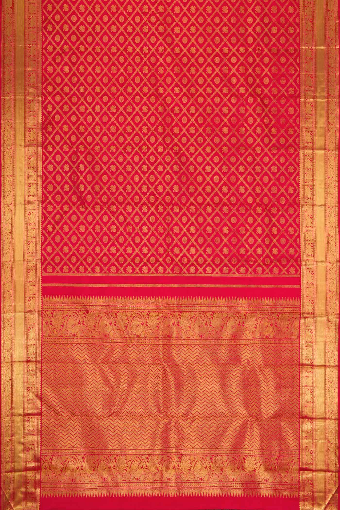 Flat view of Pure Silk Pure Zari Red Dual Tone Kanchipuram Saree with Zari Brocade on the body and Zari Border