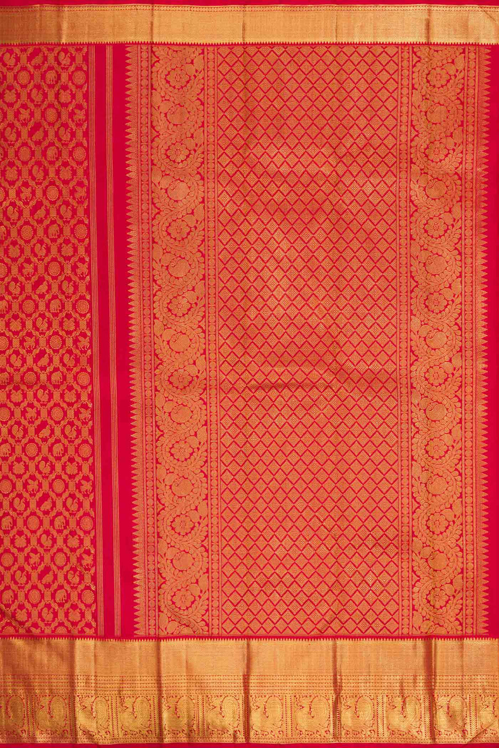 Close up image of the pallu of Pure Silk Pure Zari Red Dual Tone Kanchipuram Saree with Zari Brocade on the body and Zari Border