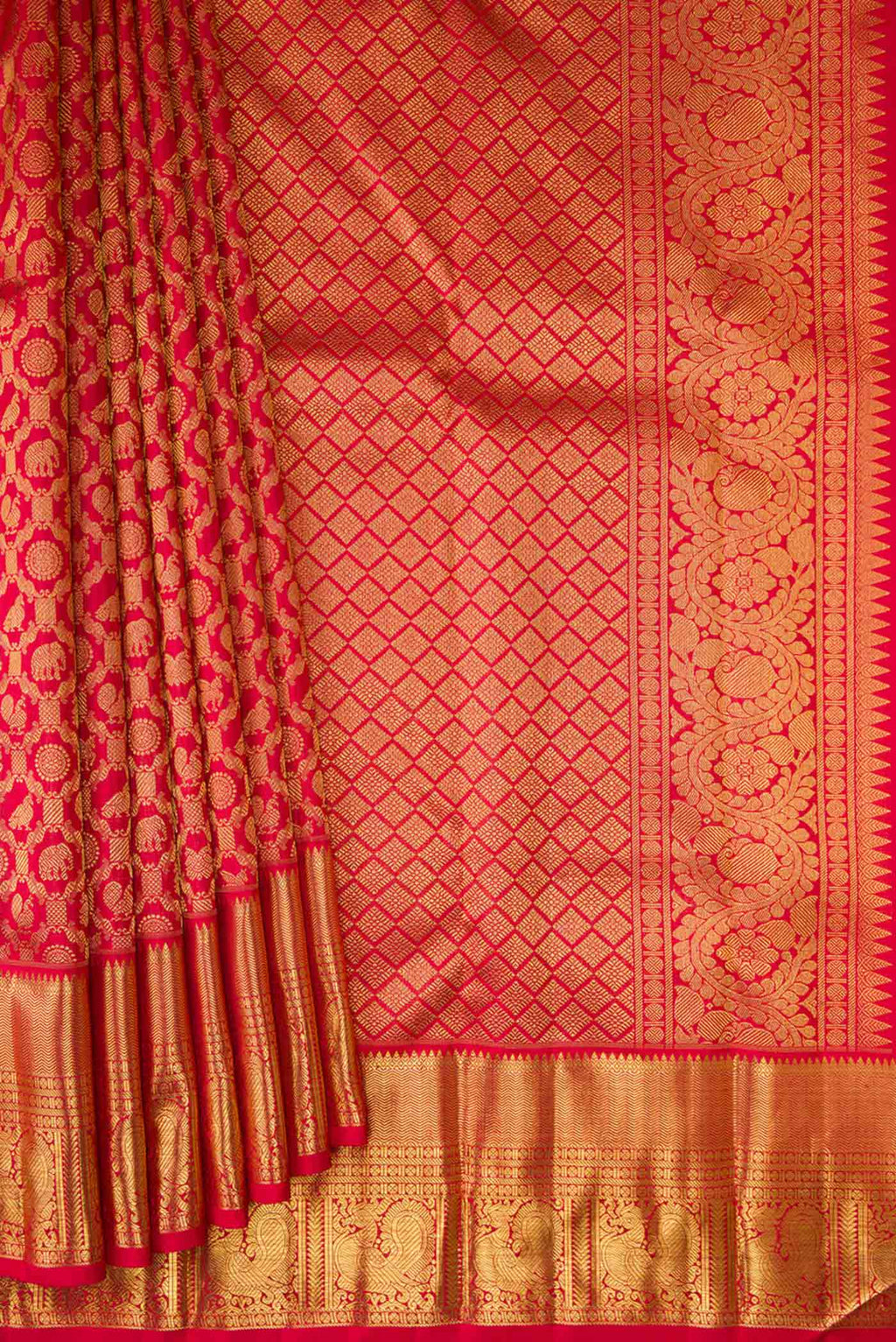 Pleats and pallu of Pure Silk Pure Zari Red Dual Tone Kanchipuram Saree with Zari Brocade on the body and Zari Border