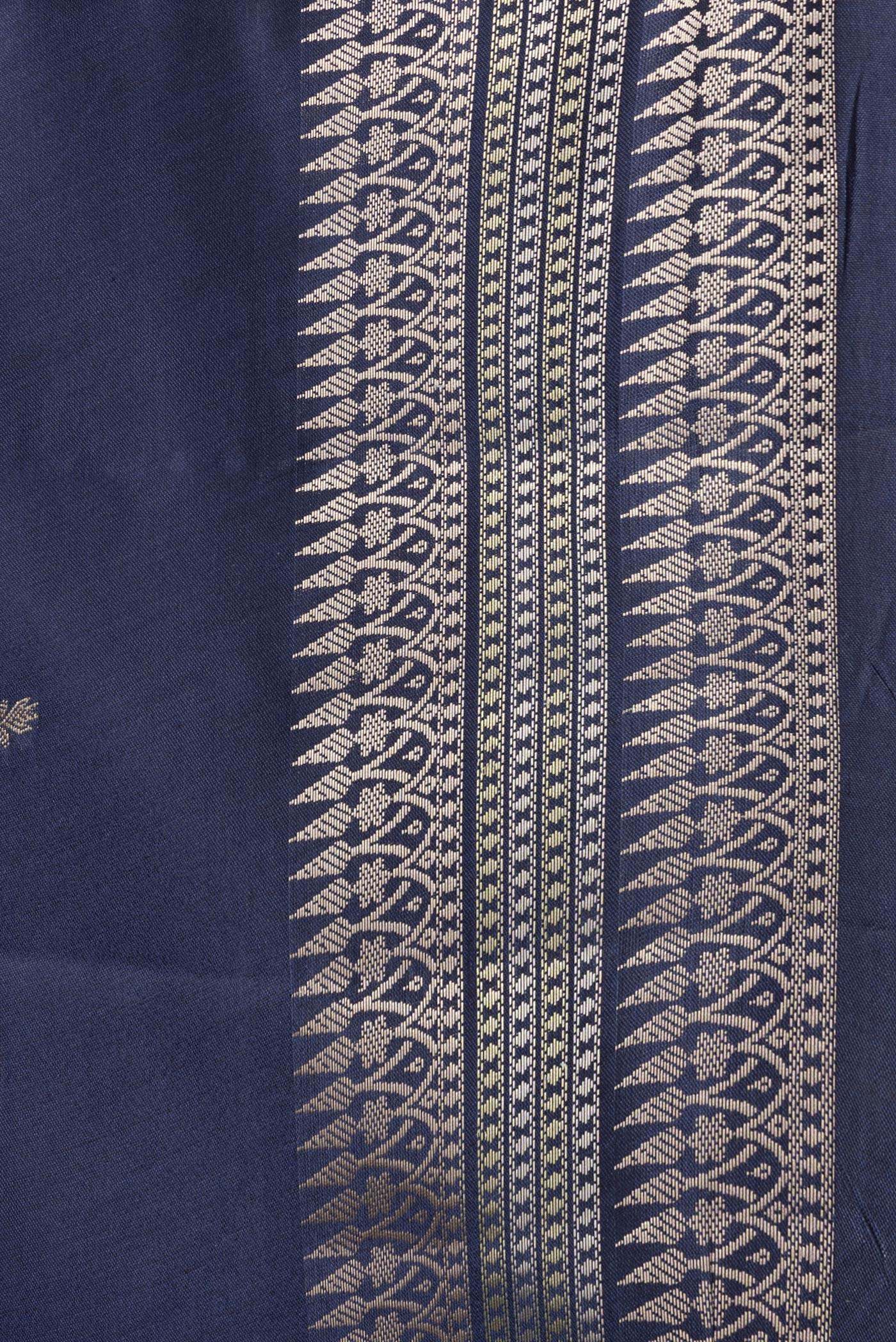 Border image of Navy Blue Dual Tone Tussar Silk Saree with Zari Butta on the body and Zari Border. 