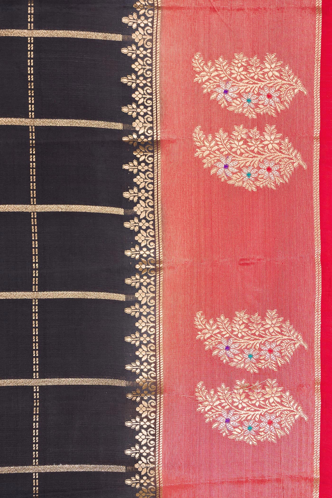 Border image of Black Dual Tone Tussar Silk Saree with Checked design on the body and Zari Border. 