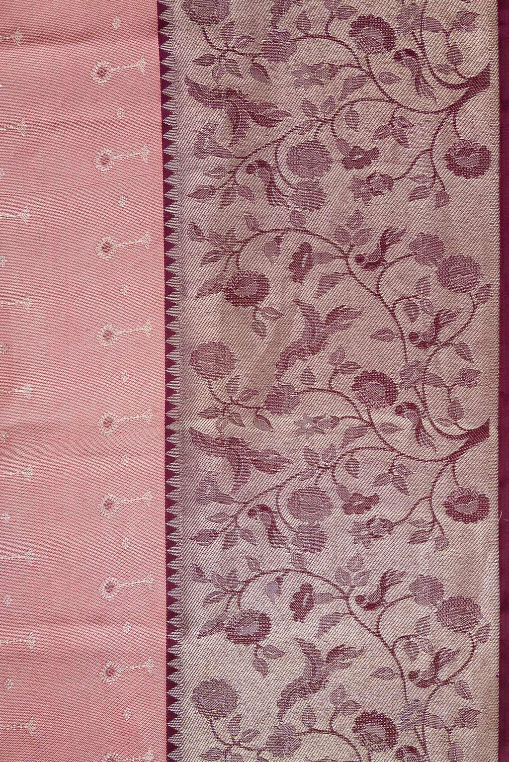 Border image of Pink Dual Tone Kanjivaram Tissue Silk Saree with Zari Brocade on the body and Zari Border. 