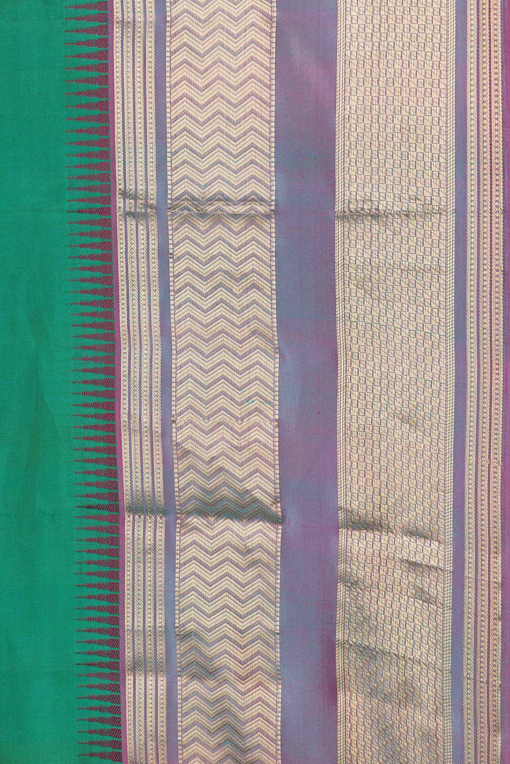 Border image of Green Dual Tone Kanjivaram Silk Saree with Zari Butta on the body and Zari Border. 