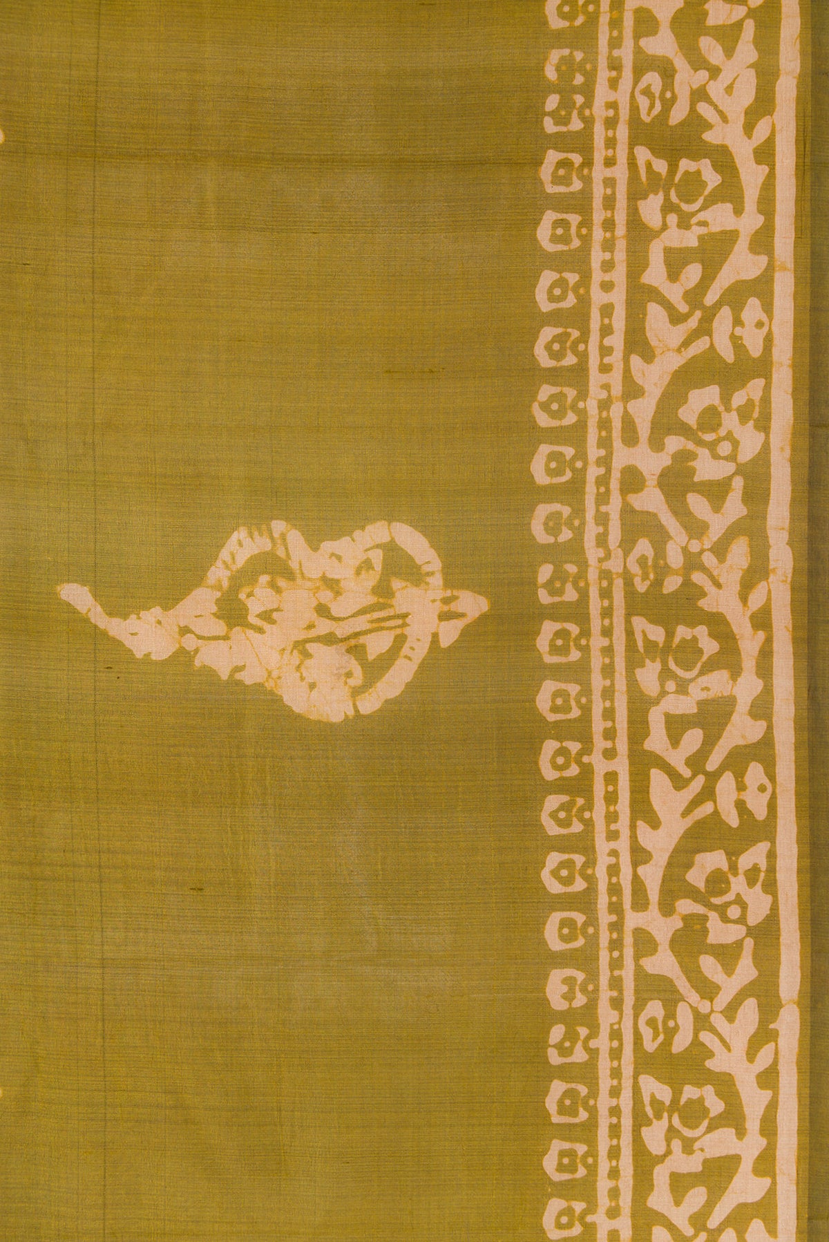 Border image of Mehandi Green Dual Tone Tussar Silk Saree with Printed design on the body and Printed Border. 