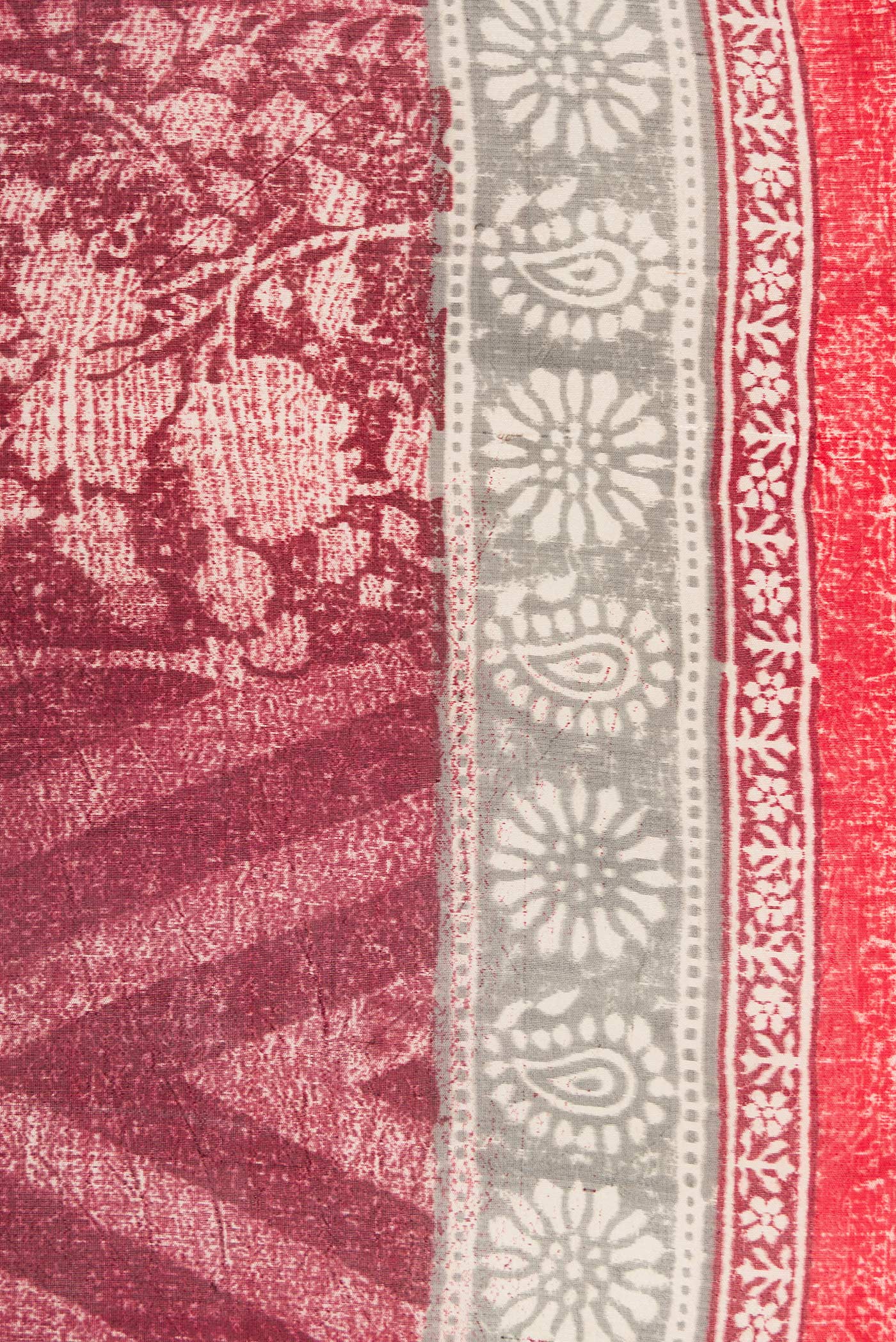 Border image of Maroon Dual Tone Tussar Silk Saree with Printed design on the body and Printed Border. 
