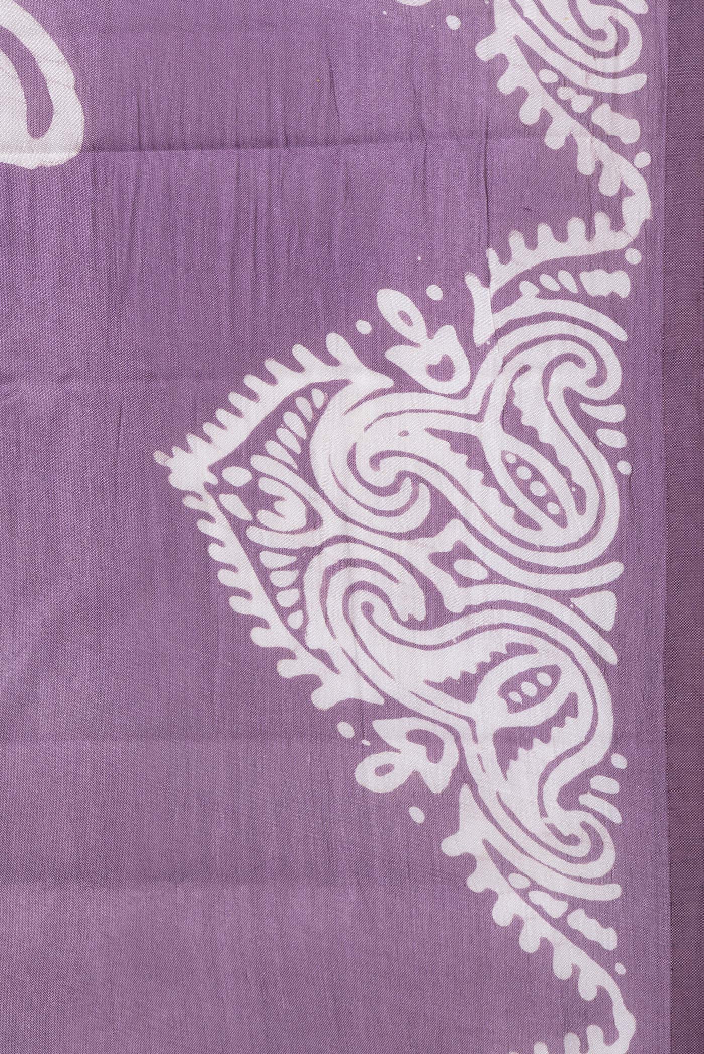 Border image of Lavender Dual Tone Tussar Silk Saree with Batik Print on the body and Printed Border. 