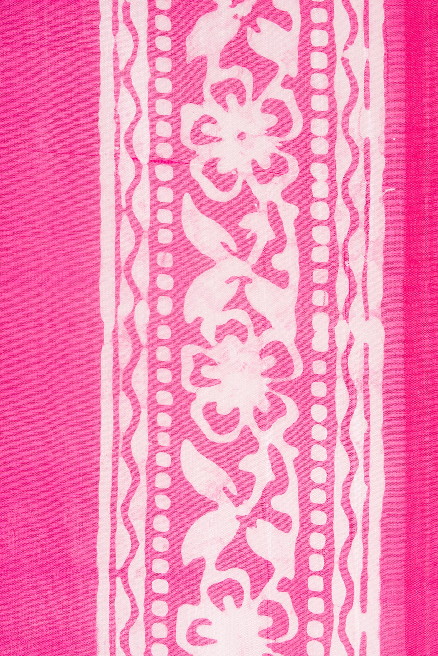 Border image of Pink Dual Tone Tussar Silk Saree with Printed design on the body and Printed Border. 
