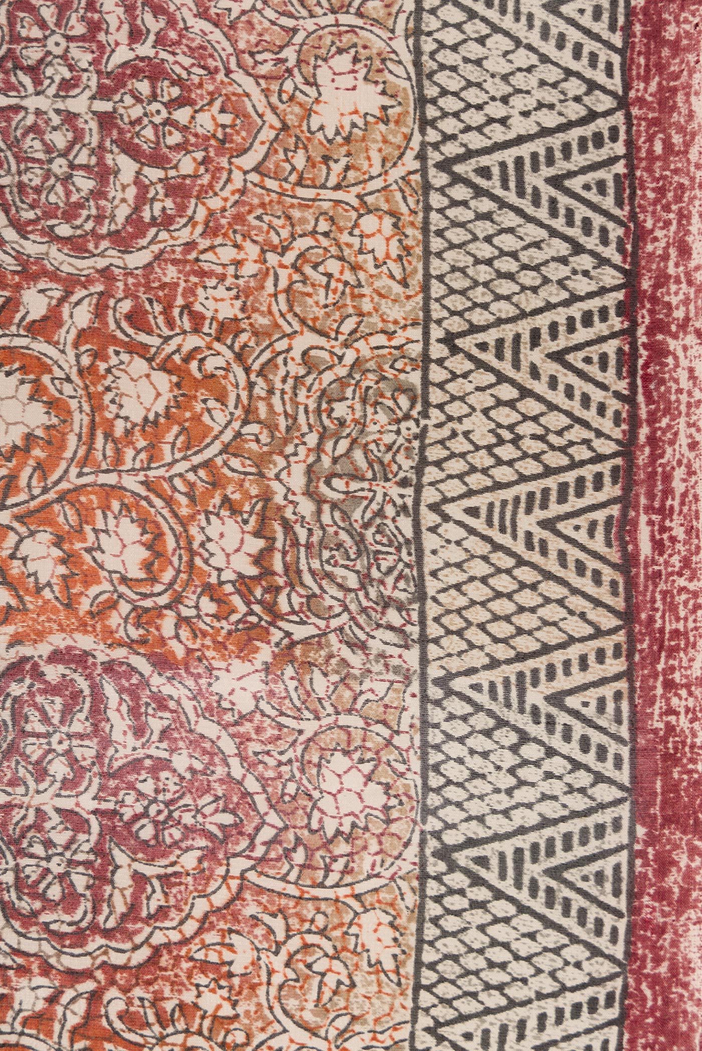 Border image of Grey Dual Tone Tussar Silk Saree with Printed design on the body and Printed Border. 