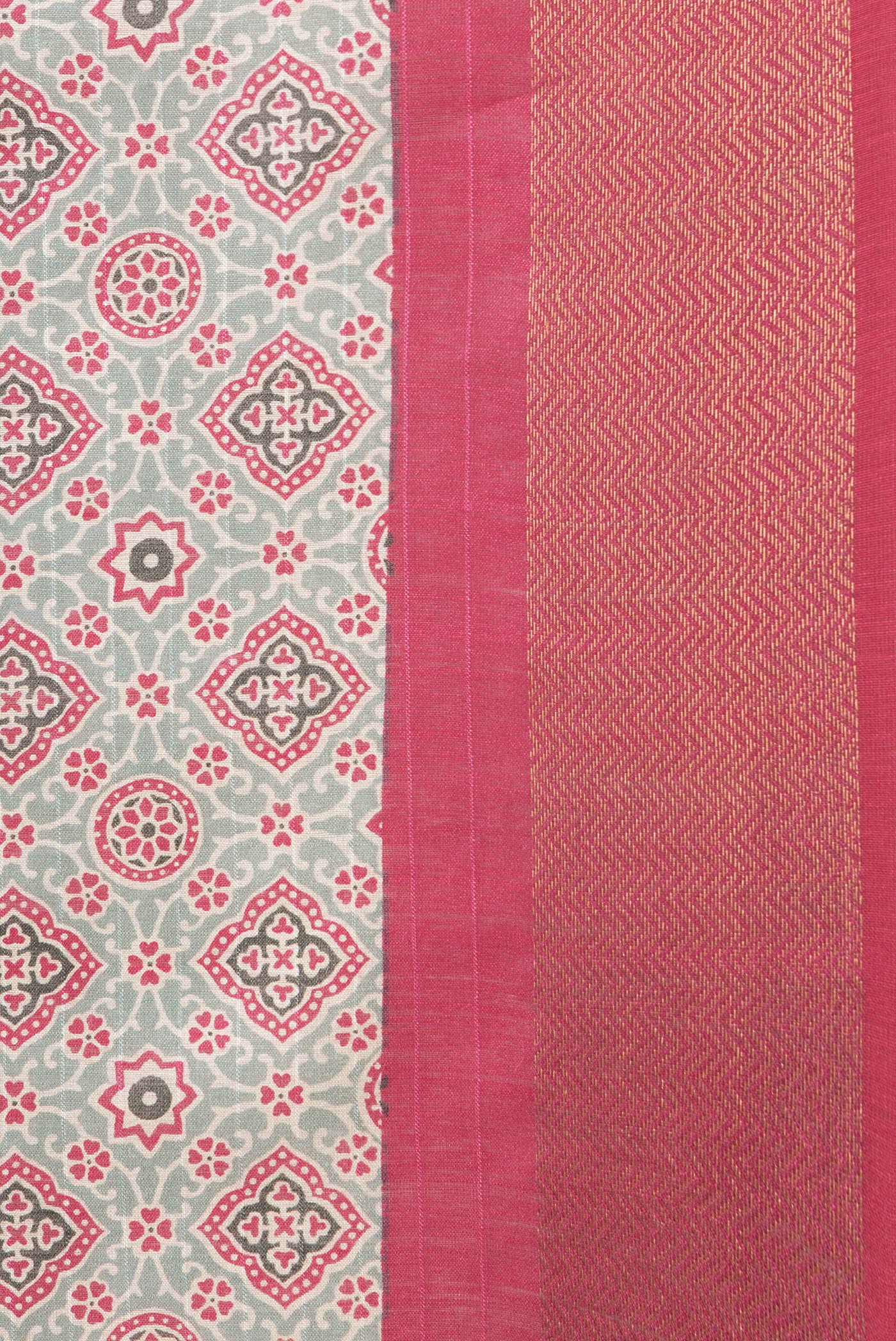 Border image of Green Dual Tone Tussar Silk Saree with Printed design on the body and Zari Border. 