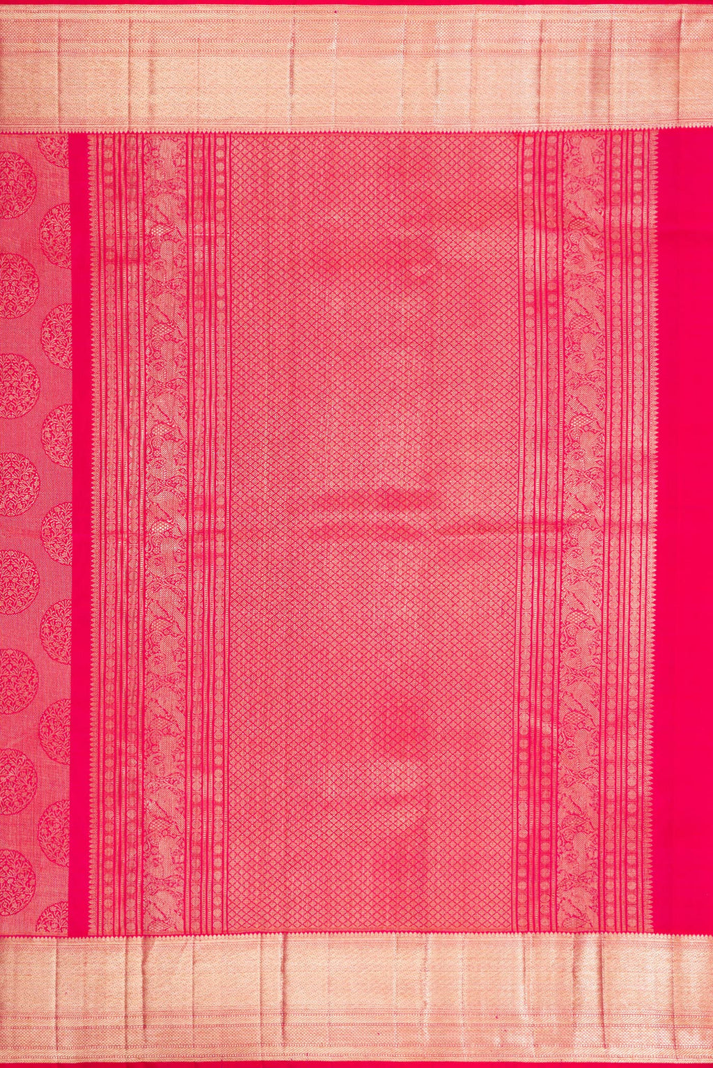 Close up image of the pallu of Pink Dual Tone Kanchipuram Silk Saree with Zari Butta on the body and Zari Border. 