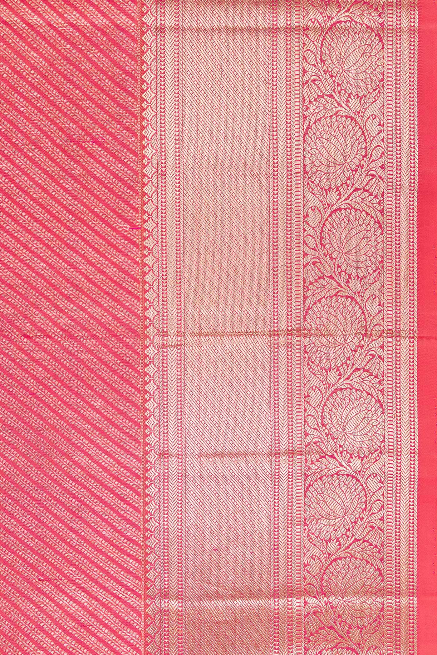 Border image of Orange Dual Tone Kanchipuram Silk Saree with Zari Brocade on the body and Zari Border. 