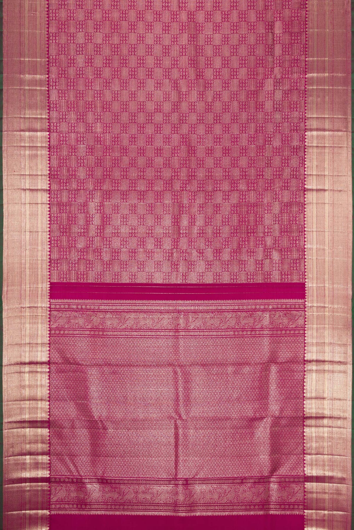 Flat view of Purple Dual Tone Kanchipuram Silk Saree with Zari Brocade on the body and Zari Border. 