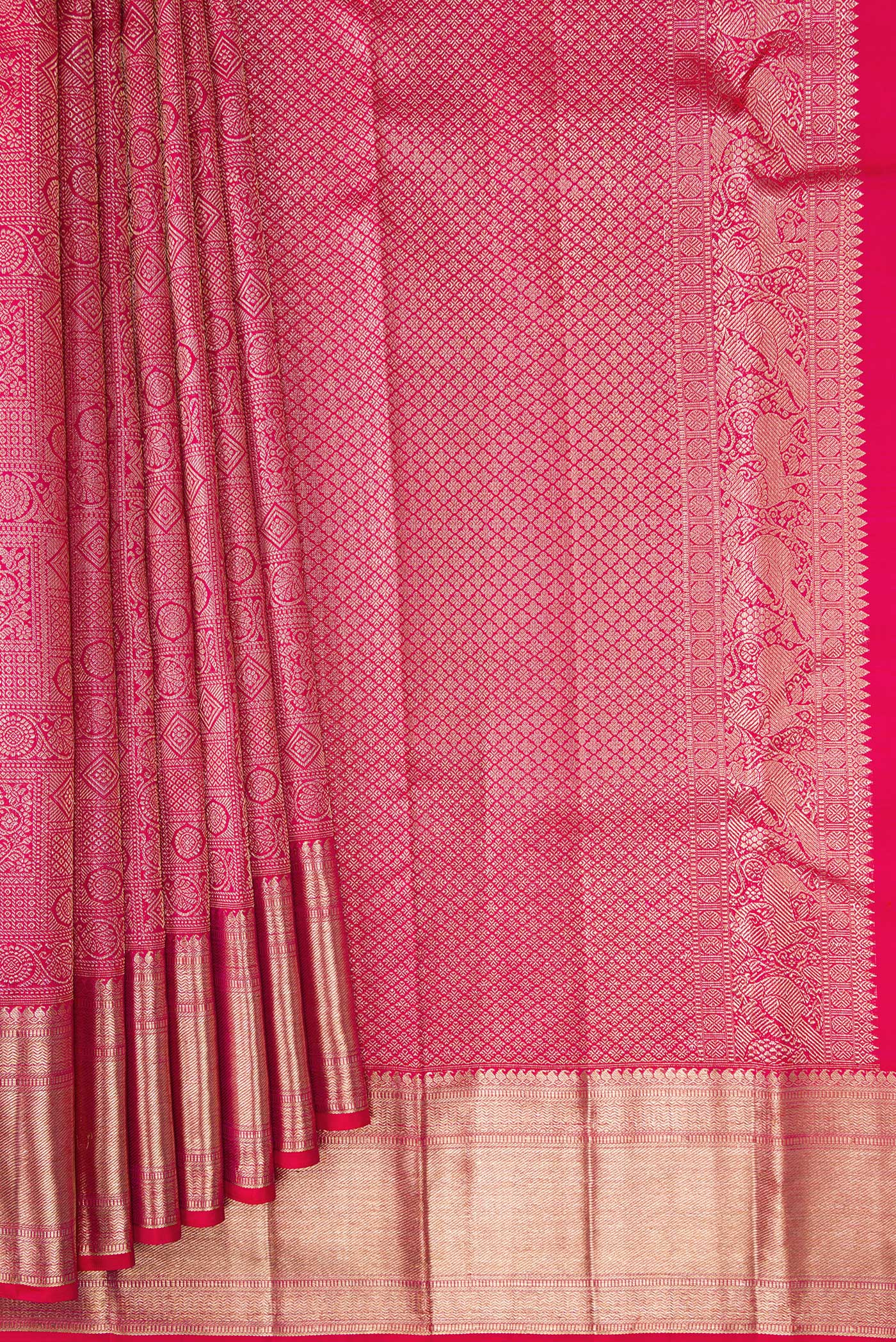 Pleats and pallu of Pink Dual Tone Kanchipuram Silk Saree with Zari Brocade on the body and Zari Border. 
