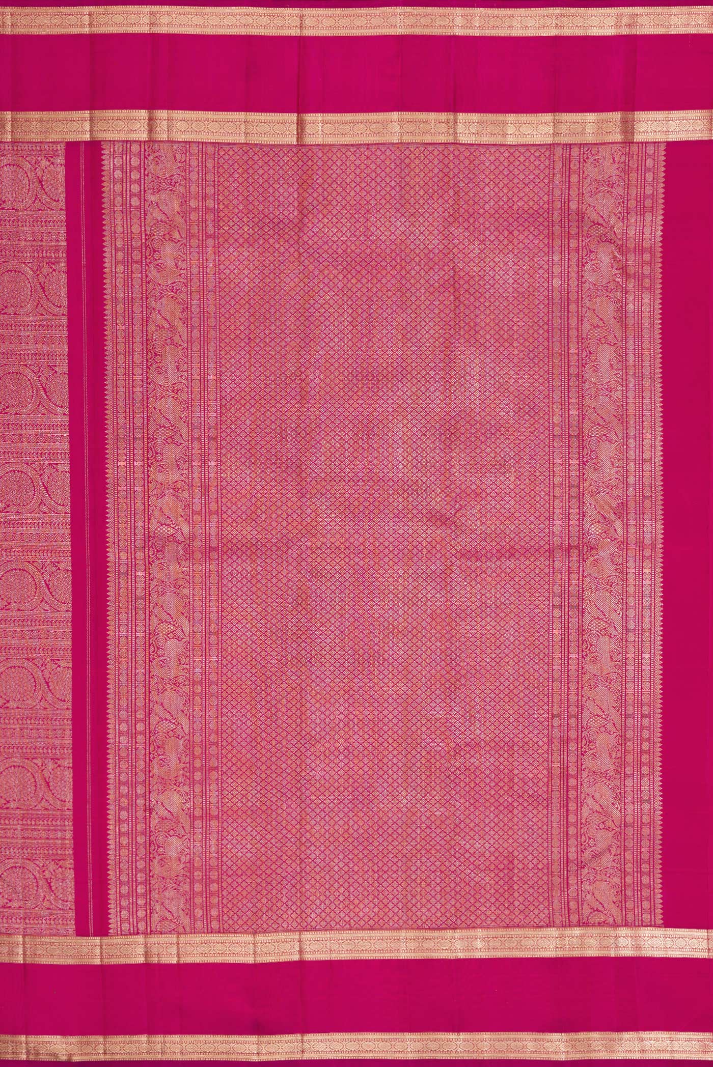 Close up image of the pallu of Pink Dual Tone Kanchipuram Silk Saree with Zari Brocade on the body and Zari Border. 