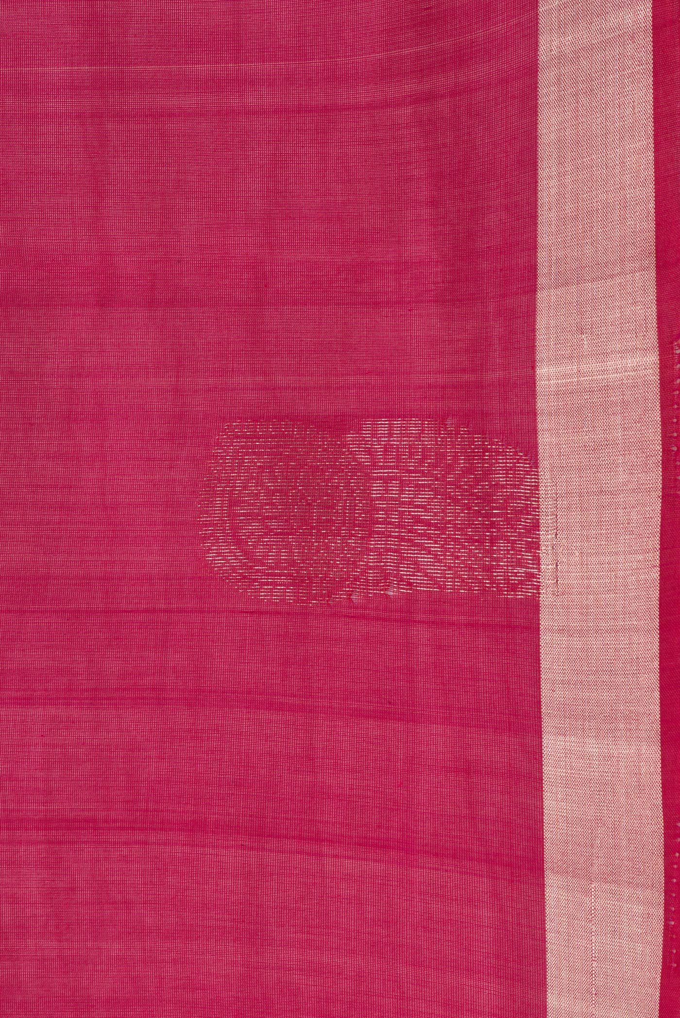 Border image of Dark Pink Dual Tone Silk Cotton Saree with Zari Butta on the body and Zari Border. 