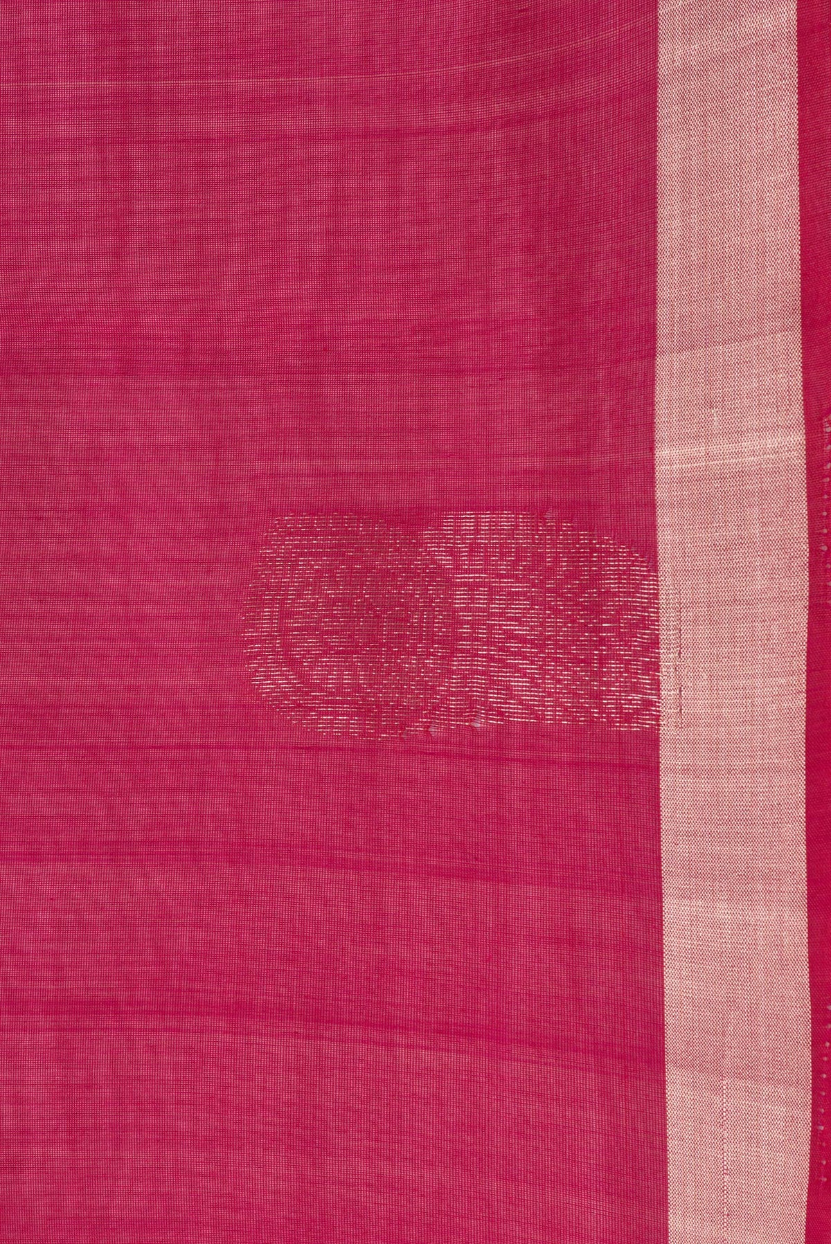 Border image of Dark Pink Dual Tone Silk Cotton Saree with Zari Butta on the body and Zari Border. 