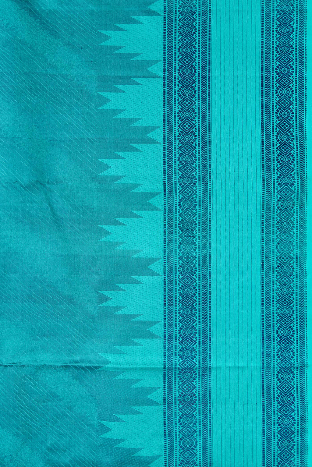 Border image of Sky Blue Dual Tone Kanchipuram Silk Saree with Jacquard design on the body and Temple Border. 