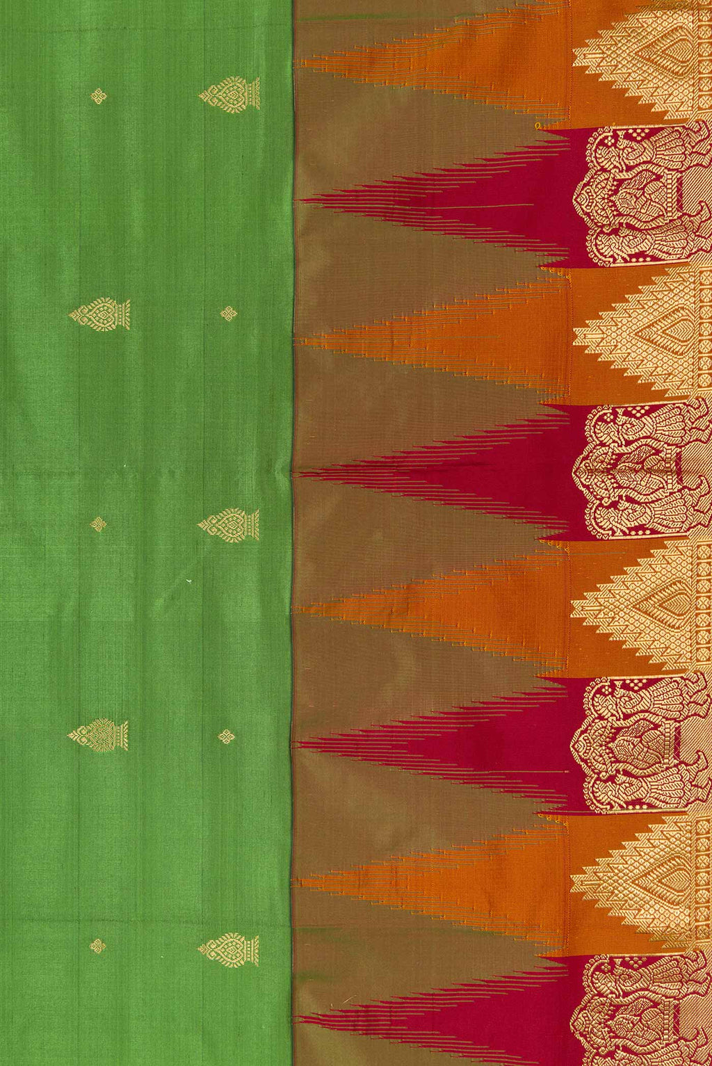 Border image of Green Dual Tone Kanchipuram Silk Saree with Zari Butta on the body and Temple Border. 