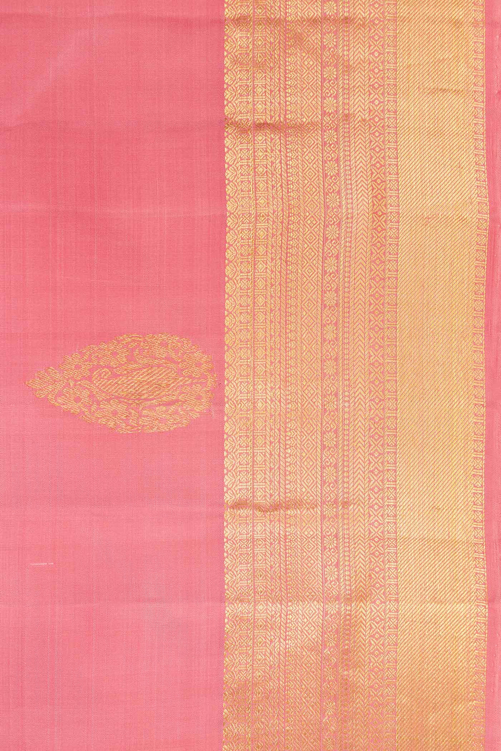 Border image of Pink Dual Tone Kanjivaram Silk Saree with Zari Butta on the body and Zari Border. 