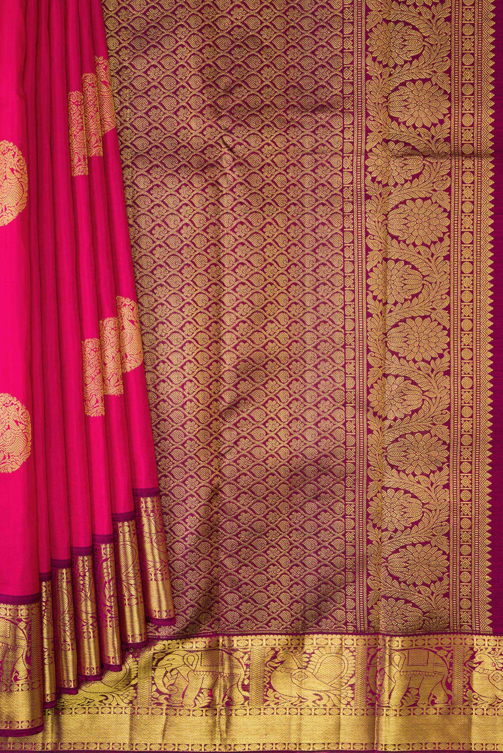 Pleats and pallu of Pink Dual Tone Kanjivaram Silk Saree with Zari Butta on the body and Zari Border. 